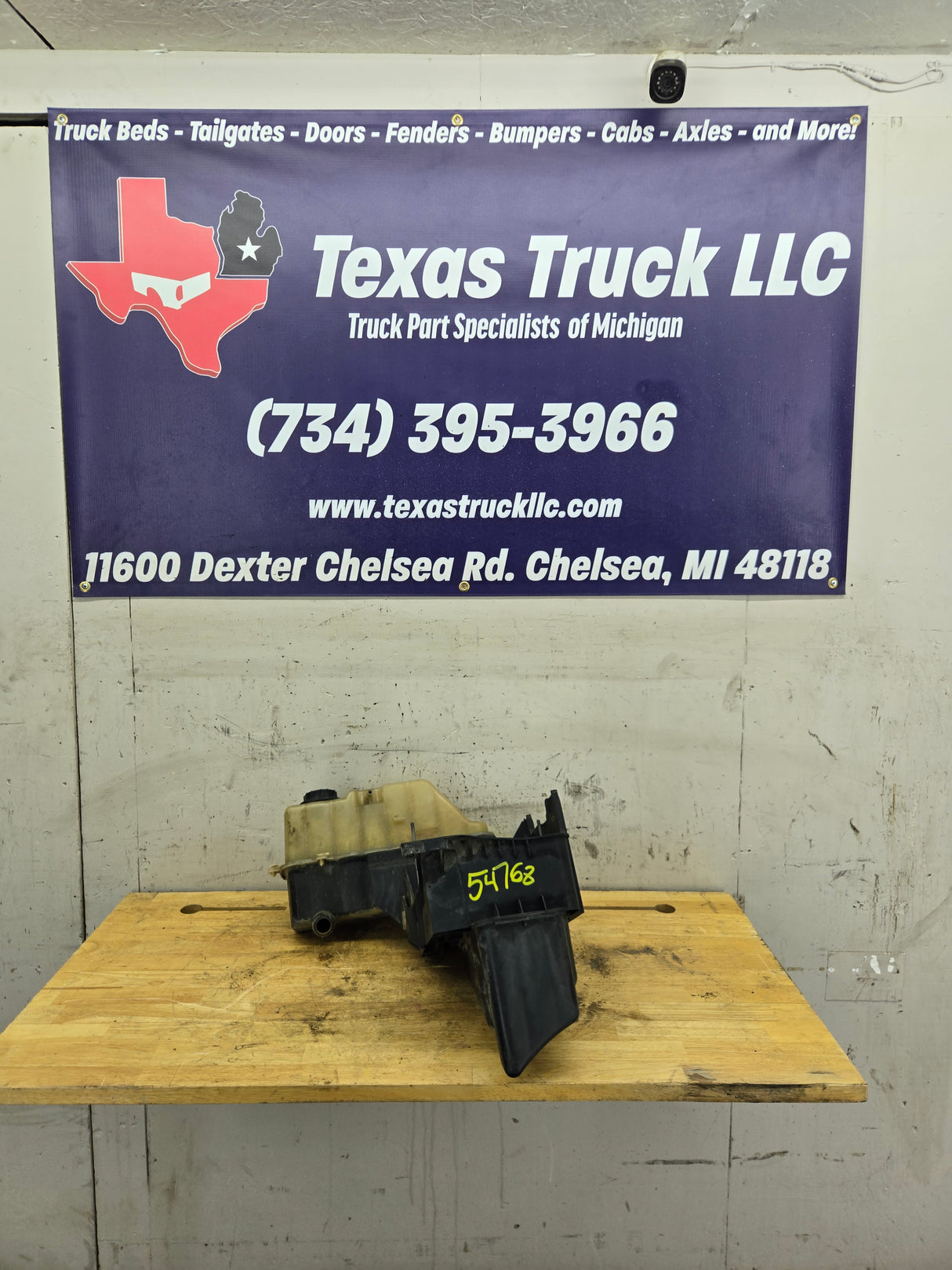 2011-2016 6.7 Power Stroke Left Side Battery Tray & Primary Coolant Reservoir BC34-6A987-AE