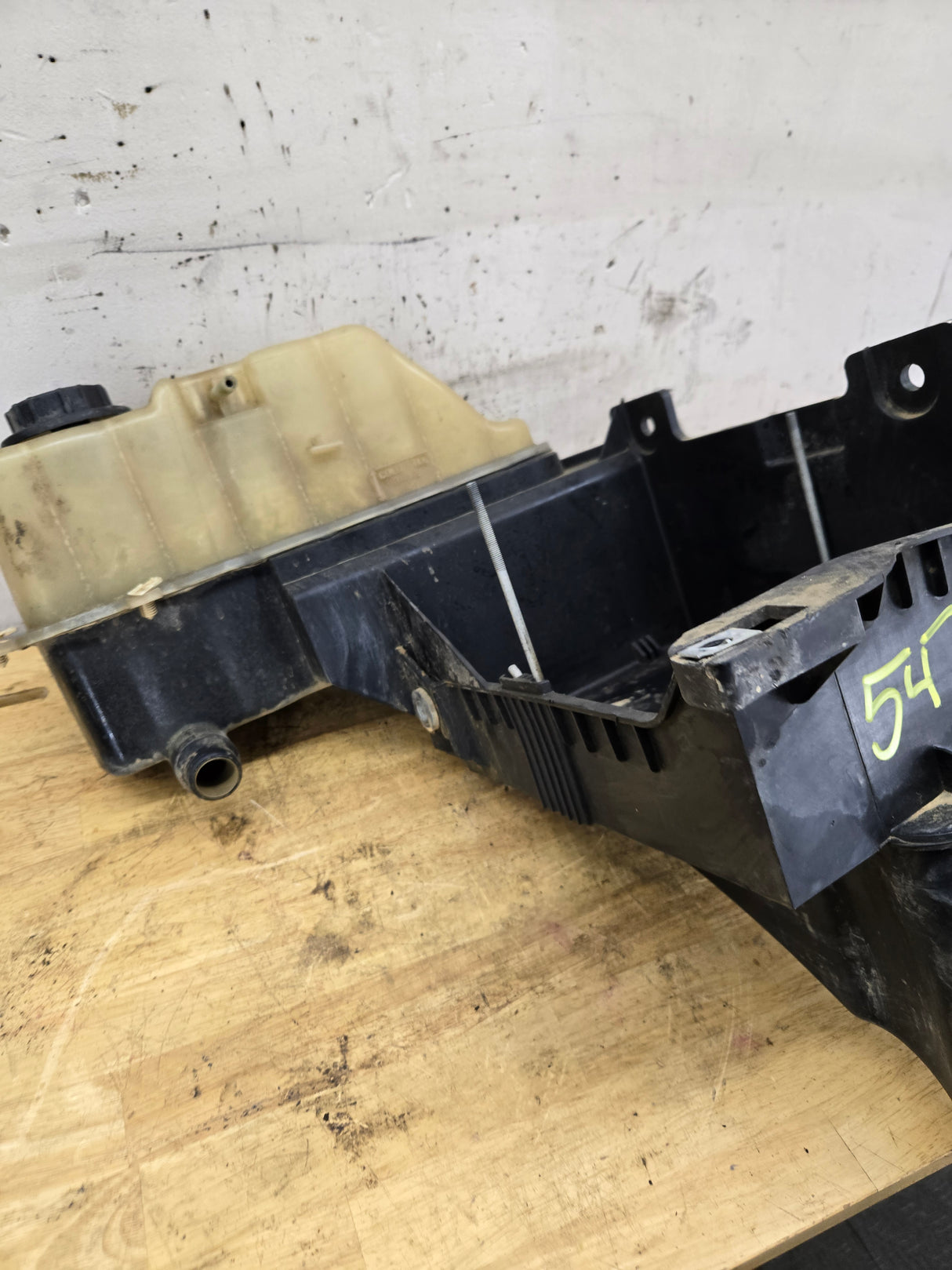 2011-2016 6.7 Power Stroke Left Side Battery Tray & Primary Coolant Reservoir BC34-6A987-AE