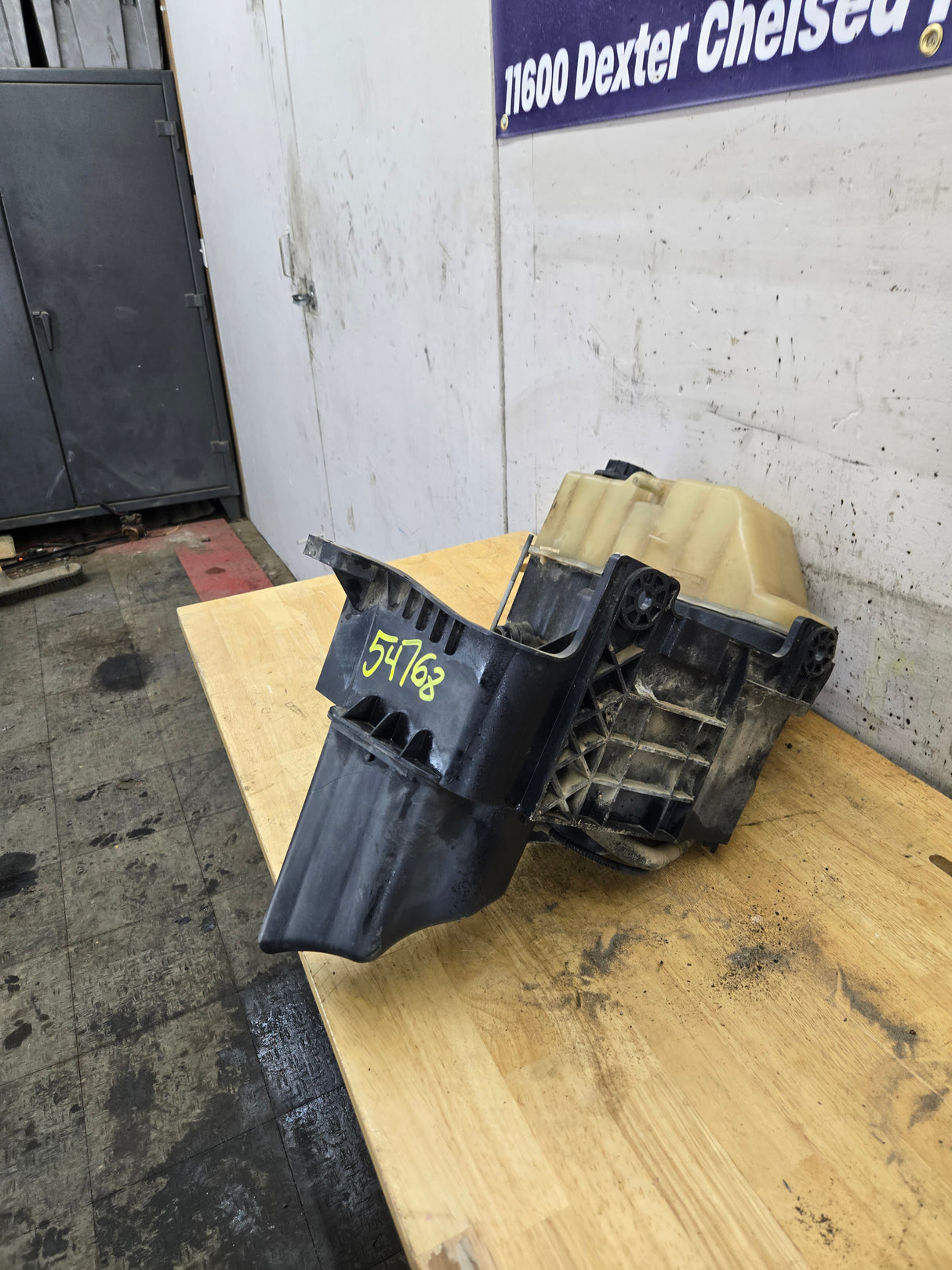 2011-2016 6.7 Power Stroke Left Side Battery Tray & Primary Coolant Reservoir BC34-6A987-AE