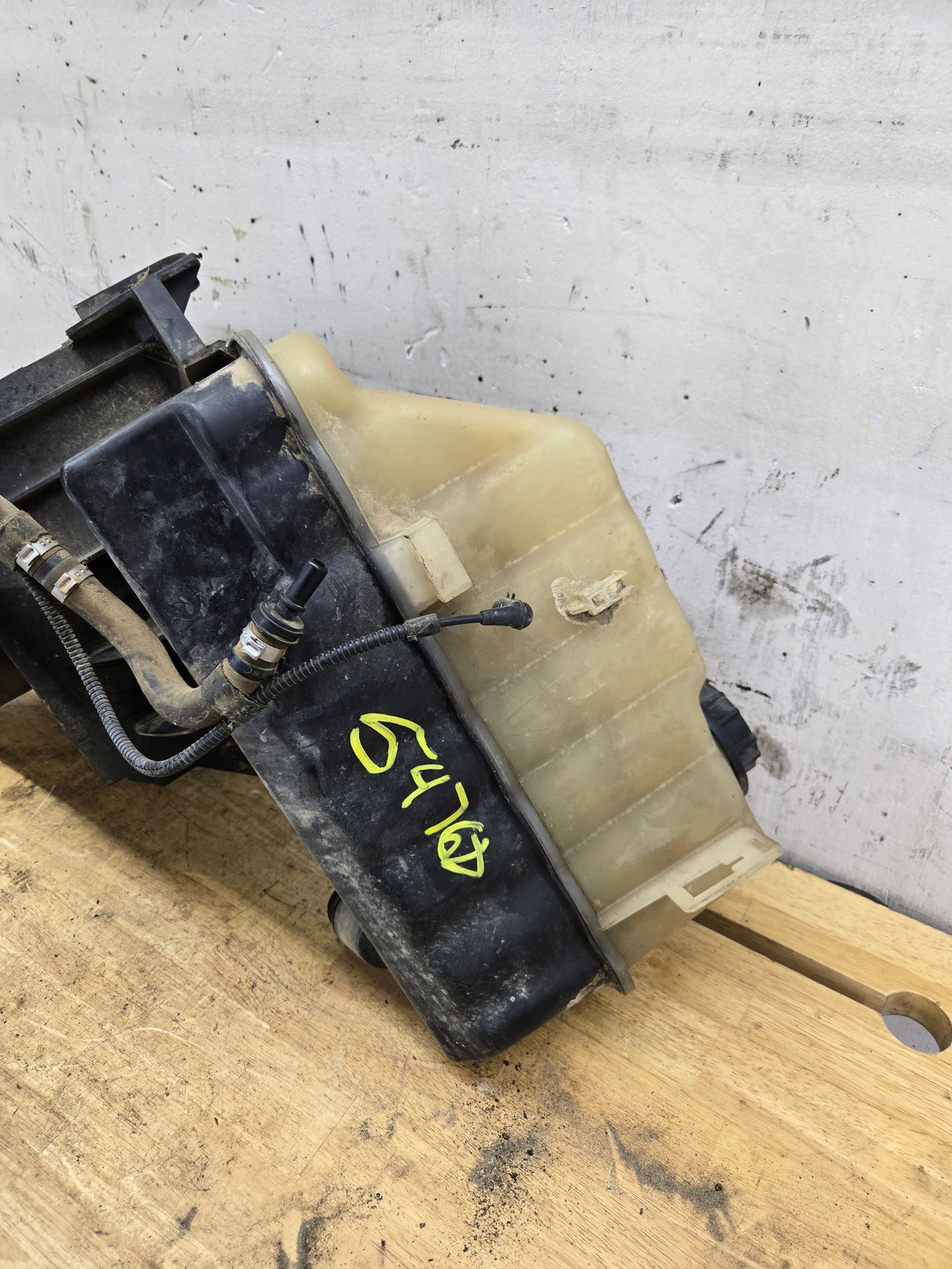 2011-2016 6.7 Power Stroke Left Side Battery Tray & Primary Coolant Reservoir BC34-6A987-AE