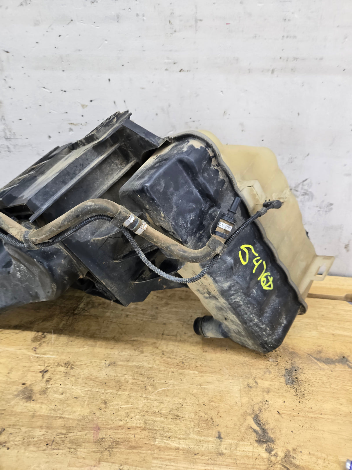 2011-2016 6.7 Power Stroke Left Side Battery Tray & Primary Coolant Reservoir BC34-6A987-AE