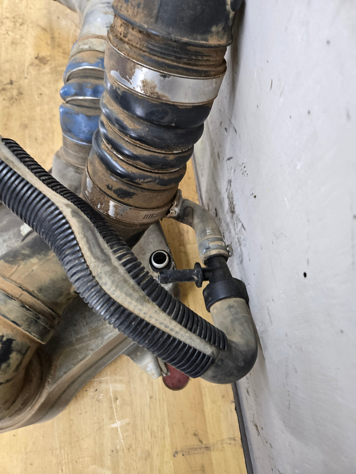 2011-2016 6.7 Power Stroke Intercooler Charge Pipes & Secondary Coolant Reservoir BC34-6K775-C