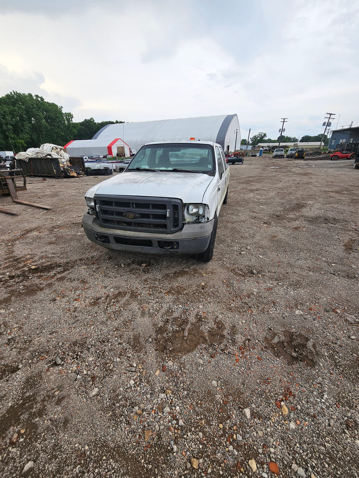 2005 Ford F-350 Super Duty Crew Cab Long Bed - FULL PART OUT