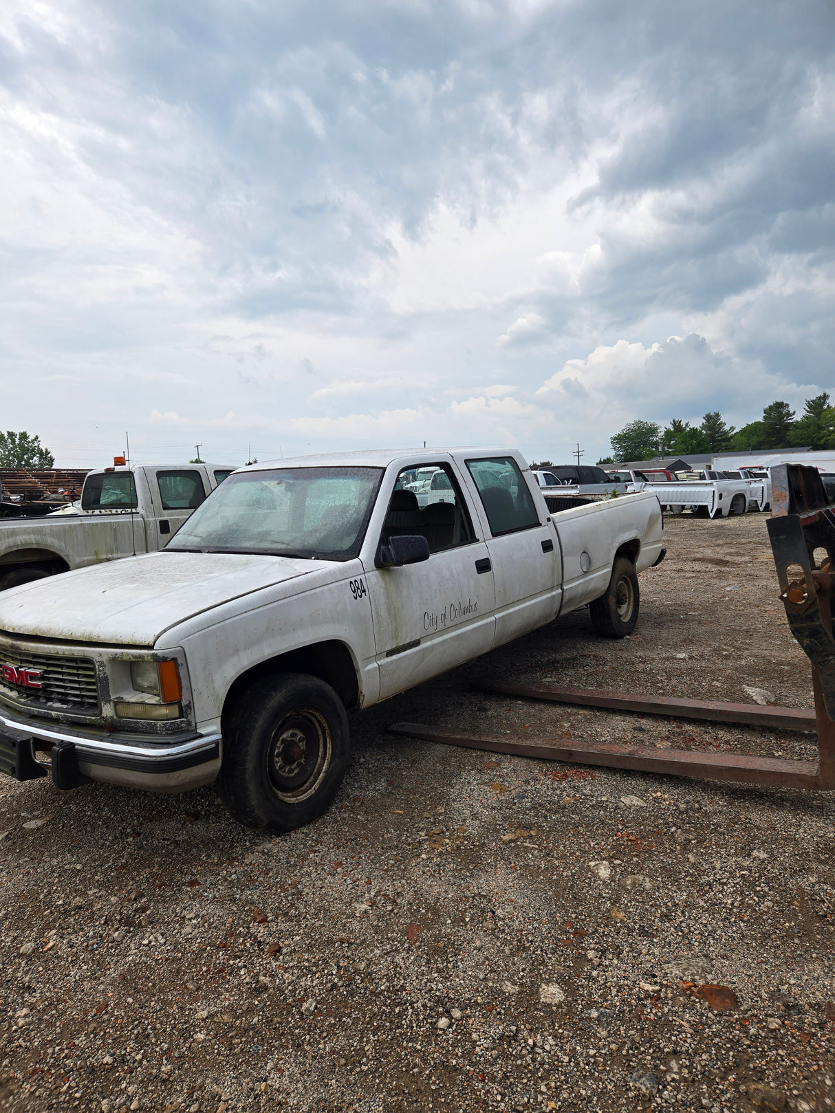 2000 GMC Sierra 3500 Crew Cab Long Bed old body style - FULL PART OUT