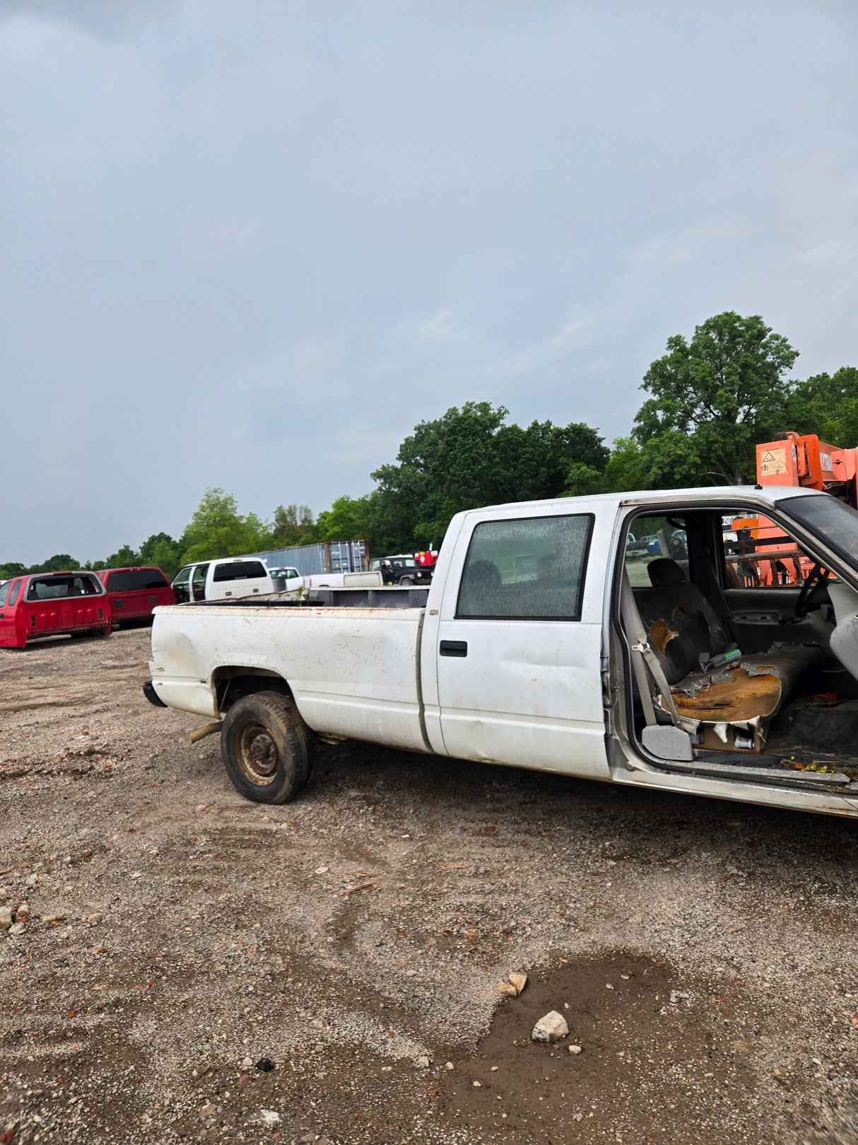 2000 GMC Sierra 3500 Crew Cab Long Bed old body style - FULL PART OUT