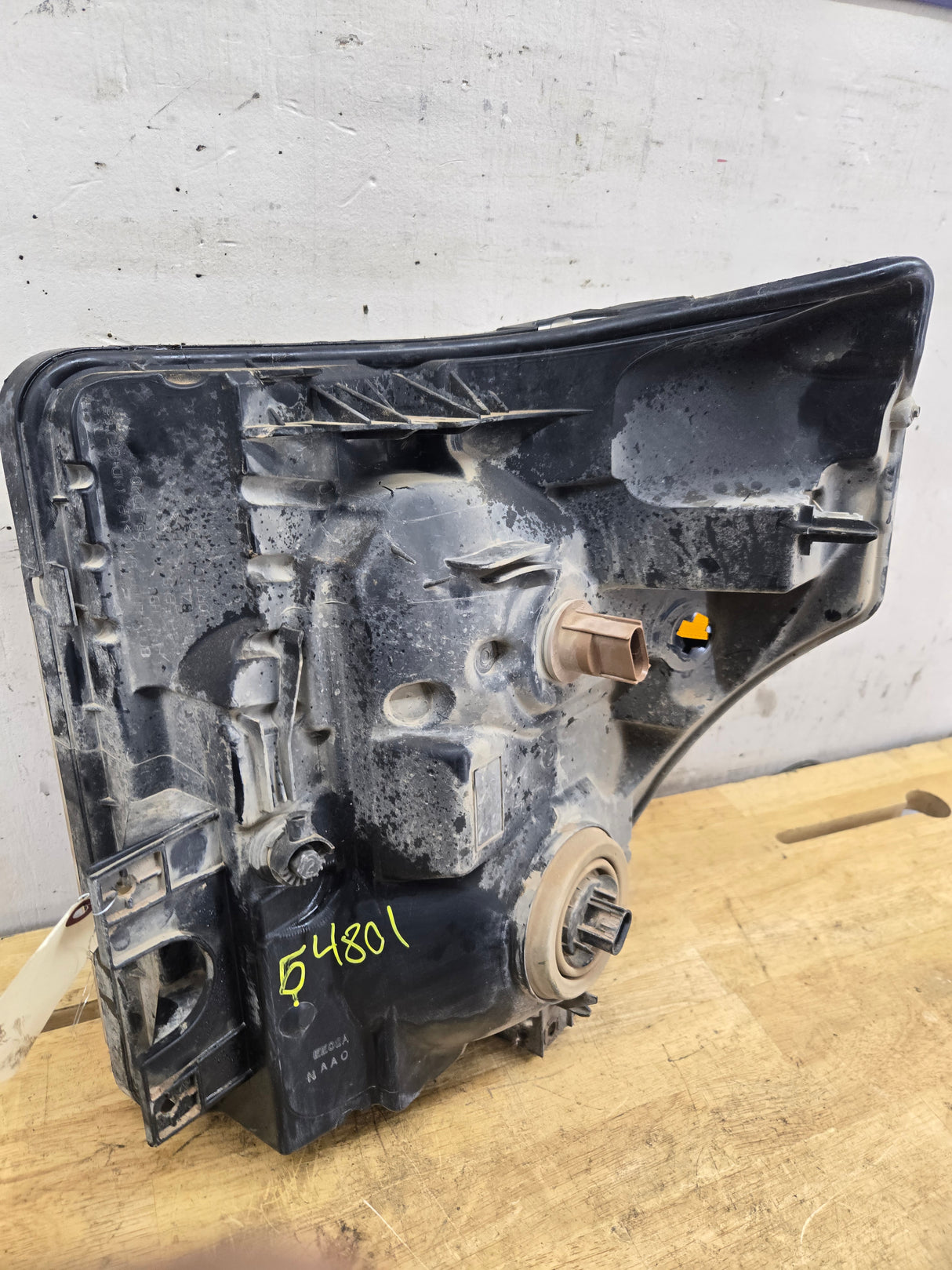 2011-2016 Ford Super Duty F250 F350 F450 F550 RH Passenger Side Headlight 6.7L Power Stroke 6.2L BC34-13005-A