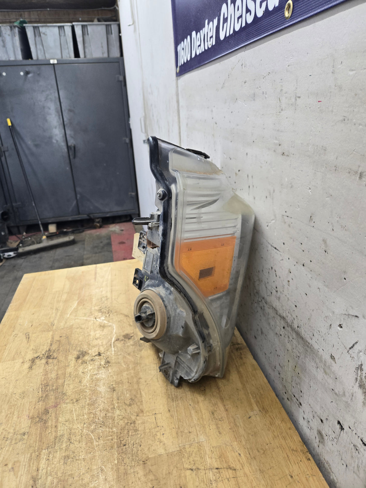 2011-2016 Ford Super Duty F250 F350 F450 F550 RH Passenger Side Headlight 6.7L Power Stroke 6.2L BC34-13005-A