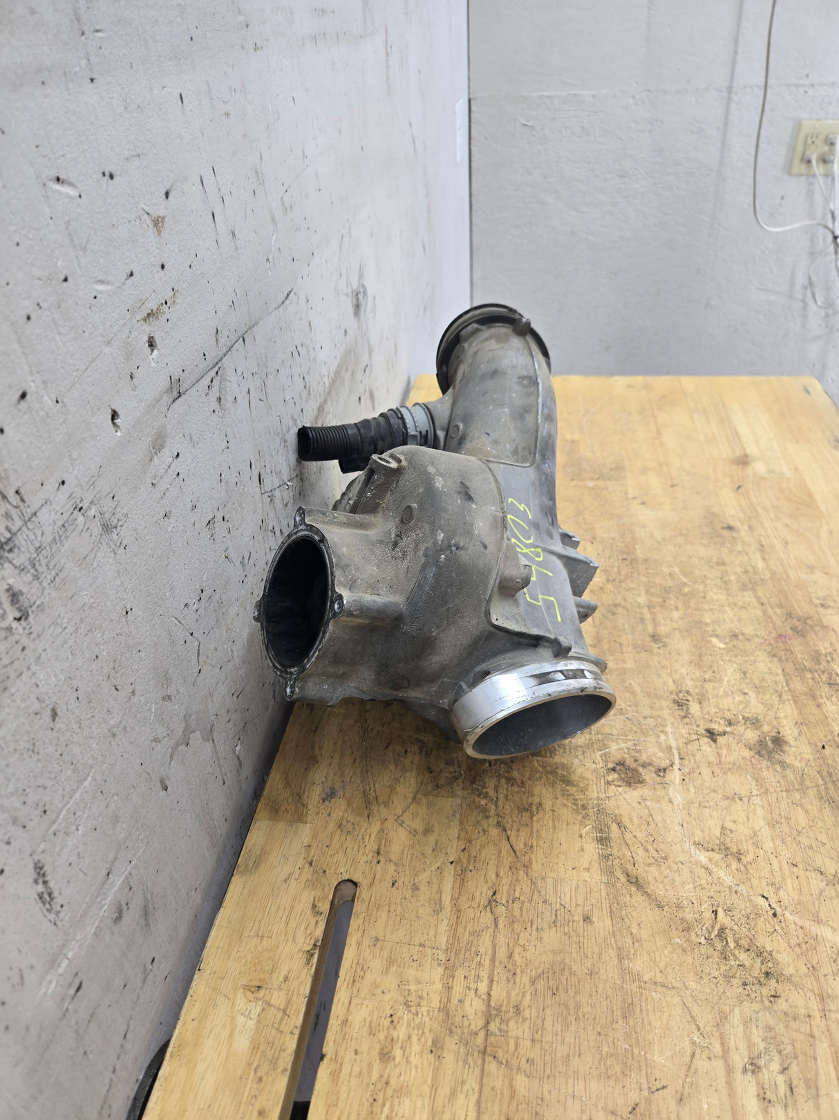 2011-2014 6.7L Power Stroke Lower Air Intake Manifold BC3Q-9K461-EB OEM