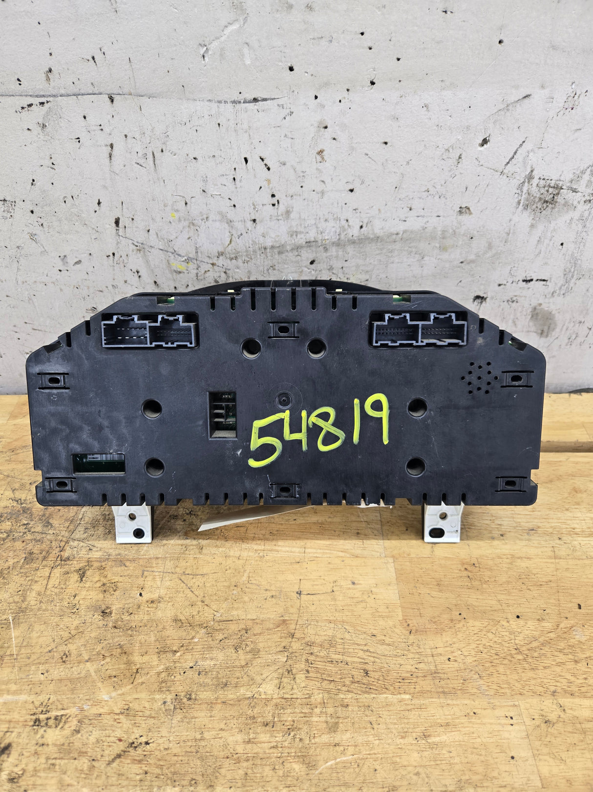 2012 Dodge Ram 1500 4.7L Speedometer Gauge Cluster A2C32015501