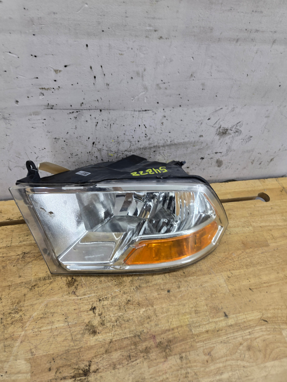 2009-2012 Dodge Ram 1500 2500 3500 LH Driver Side Headlight Single Element 55277409AG