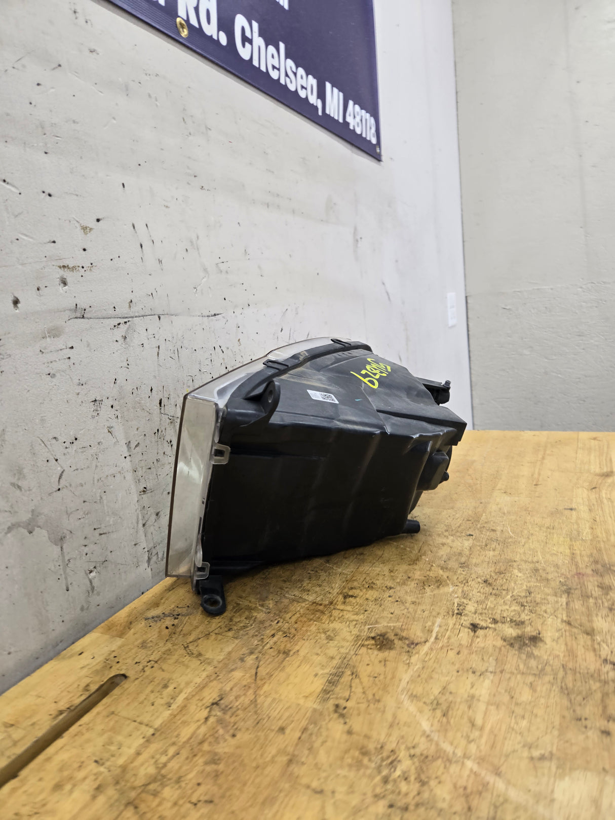 2009-2012 Dodge Ram 1500 2500 3500 RH Passenger Side Headlight 55277410AG