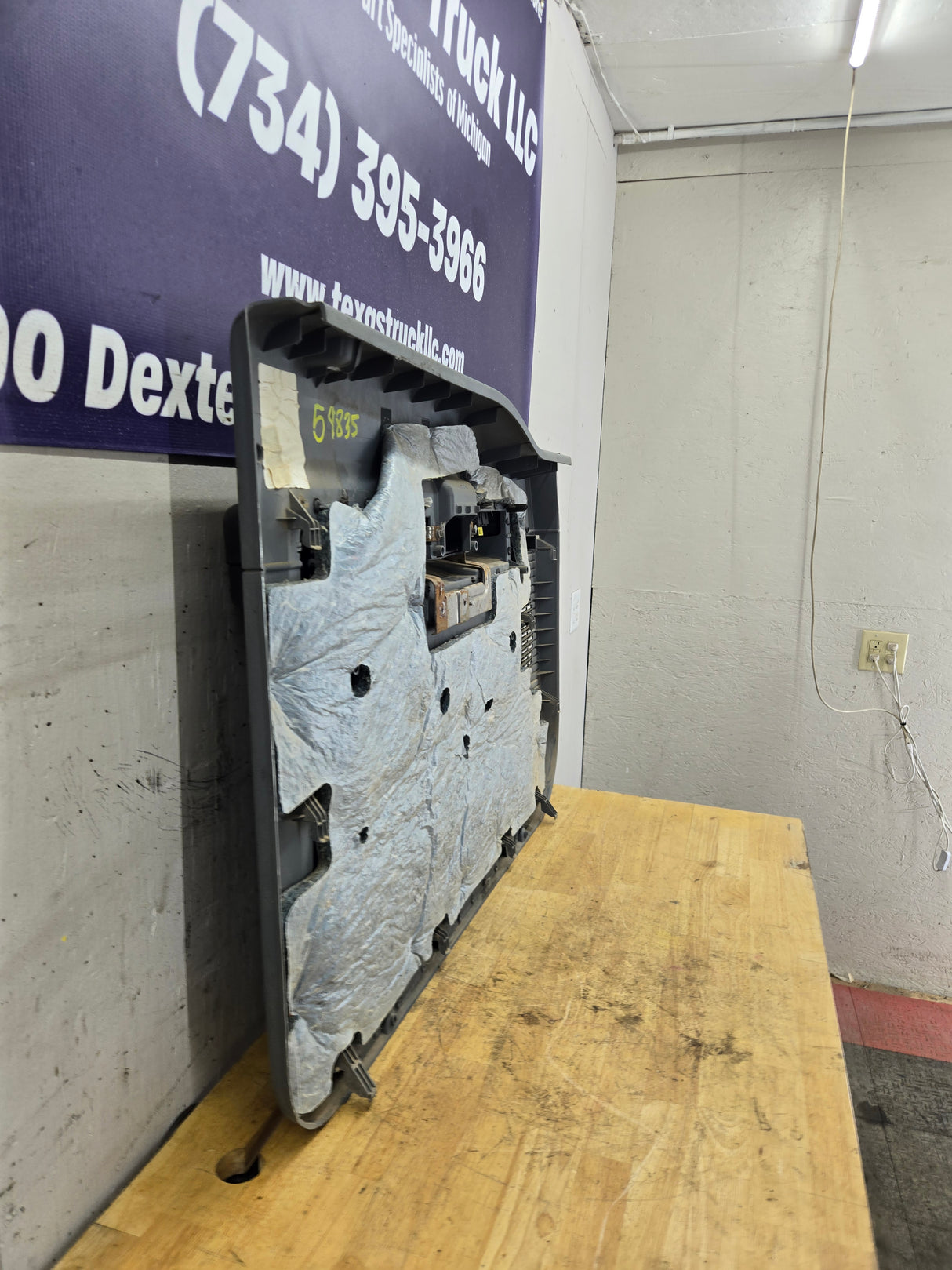 2011-2016 Ford Super Duty Crew Cab RH Front Passenger Side Grey Interior Door Card Panel Trim F250 F350 F450 F550