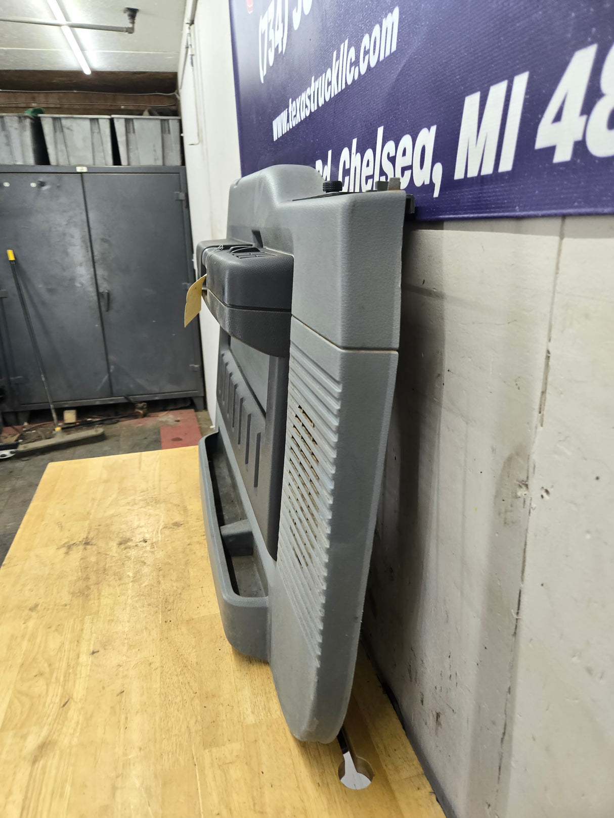 2011-2016 Ford Super Duty Crew Cab LH Front Driver Side Grey Interior Door Card Panel Trim F250 F350 F450 F550