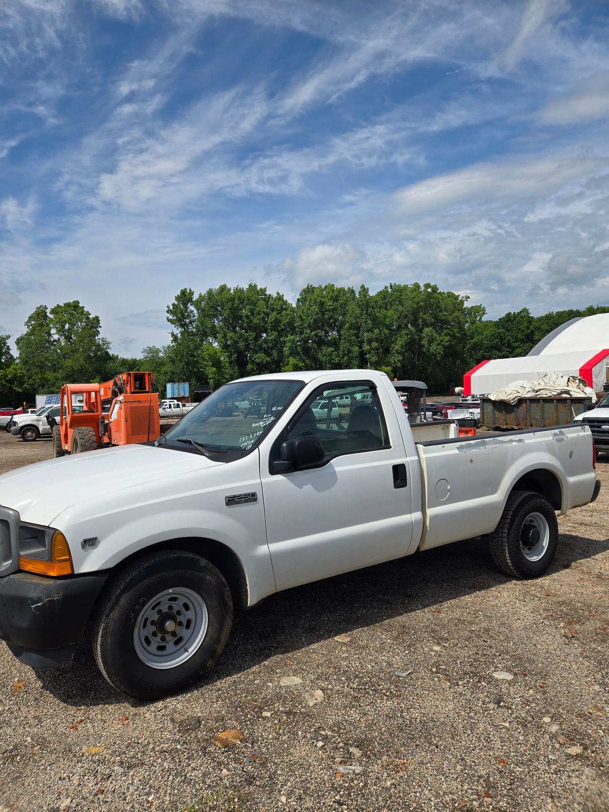 2001 Ford F-250 Super Duty Regular Cab 8' Long Bed 5.4L triton 2x4 - FULL PART OUT