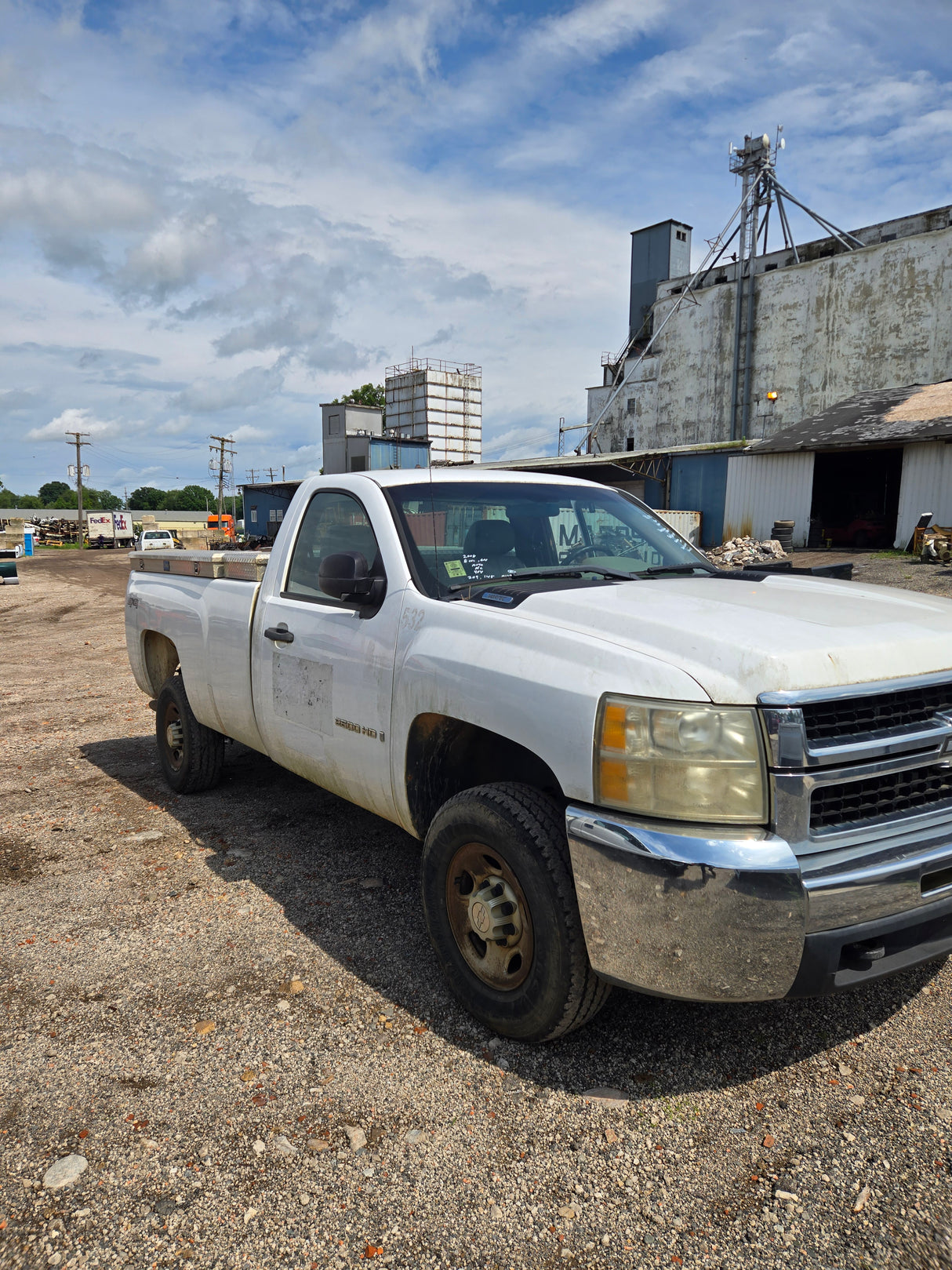 2008 Chevrolet Silverado 2500HD Regular Cab 8' Long Bed 4wd - FULL PART OUT
