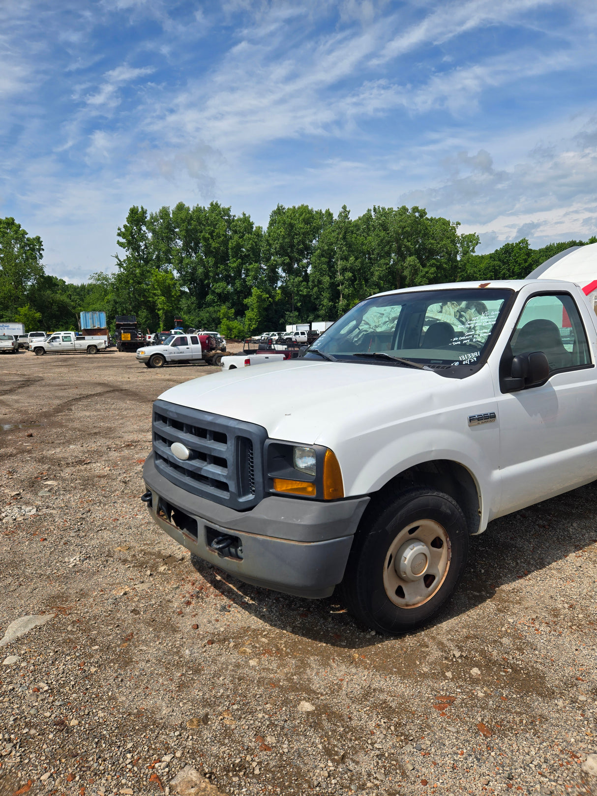 2006 Ford F-250 Super Duty Regular Cab Long Bed 5.4L triton 2wd - FULL PART OUT