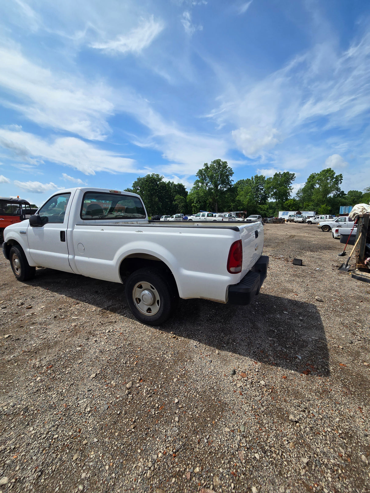 2006 Ford F-250 Super Duty Regular Cab Long Bed 5.4L triton 2wd - FULL PART OUT