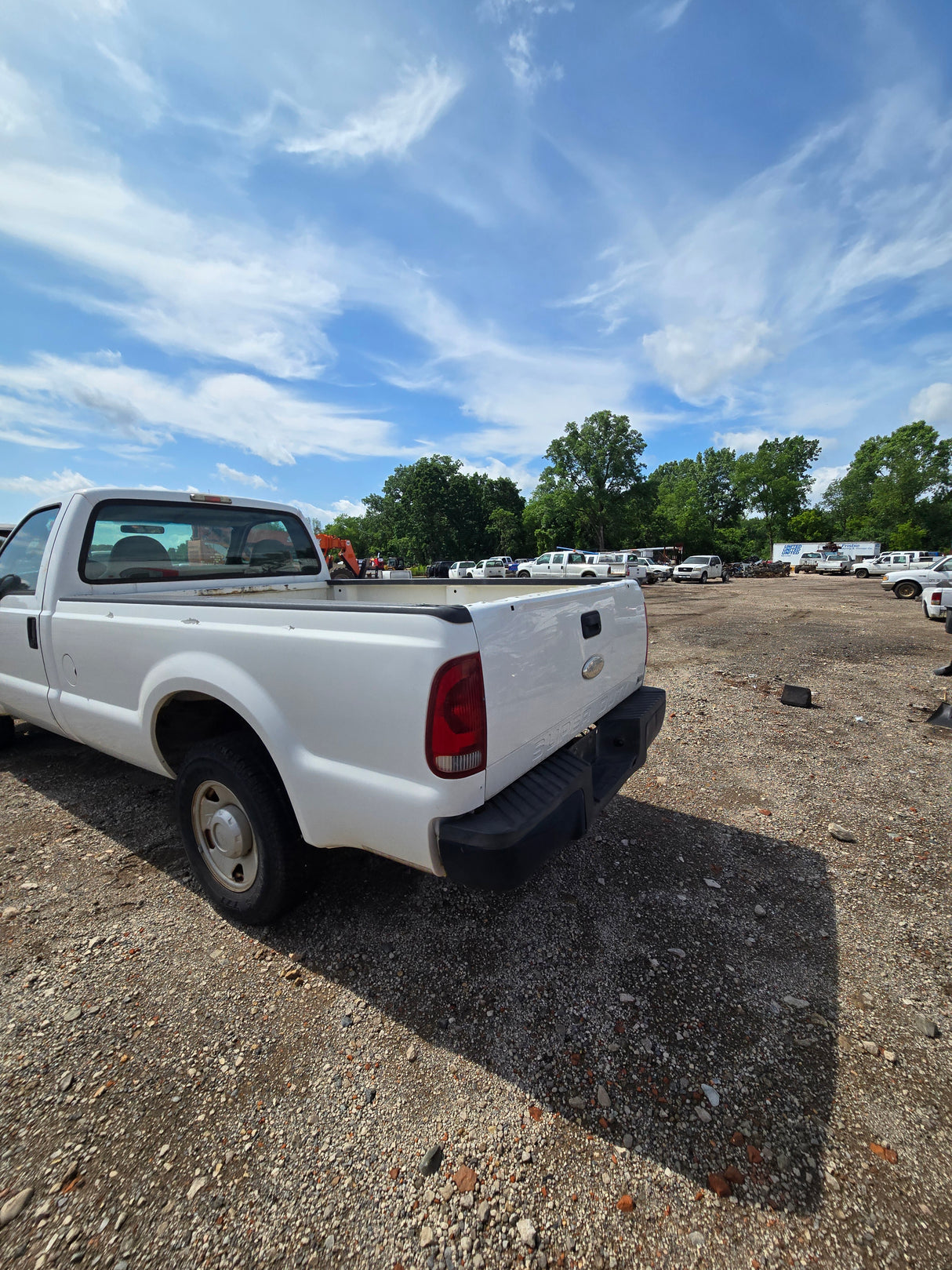 2006 Ford F-250 Super Duty Regular Cab Long Bed 5.4L triton 2wd - FULL PART OUT