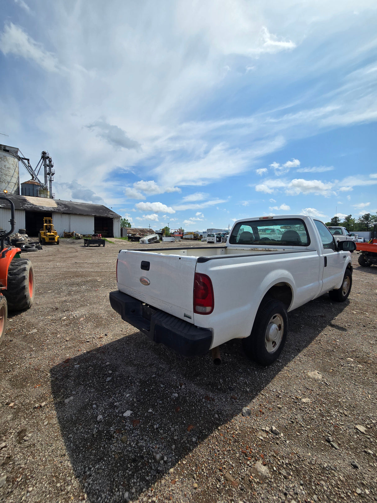 2006 Ford F-250 Super Duty Regular Cab Long Bed 5.4L triton 2wd - FULL PART OUT