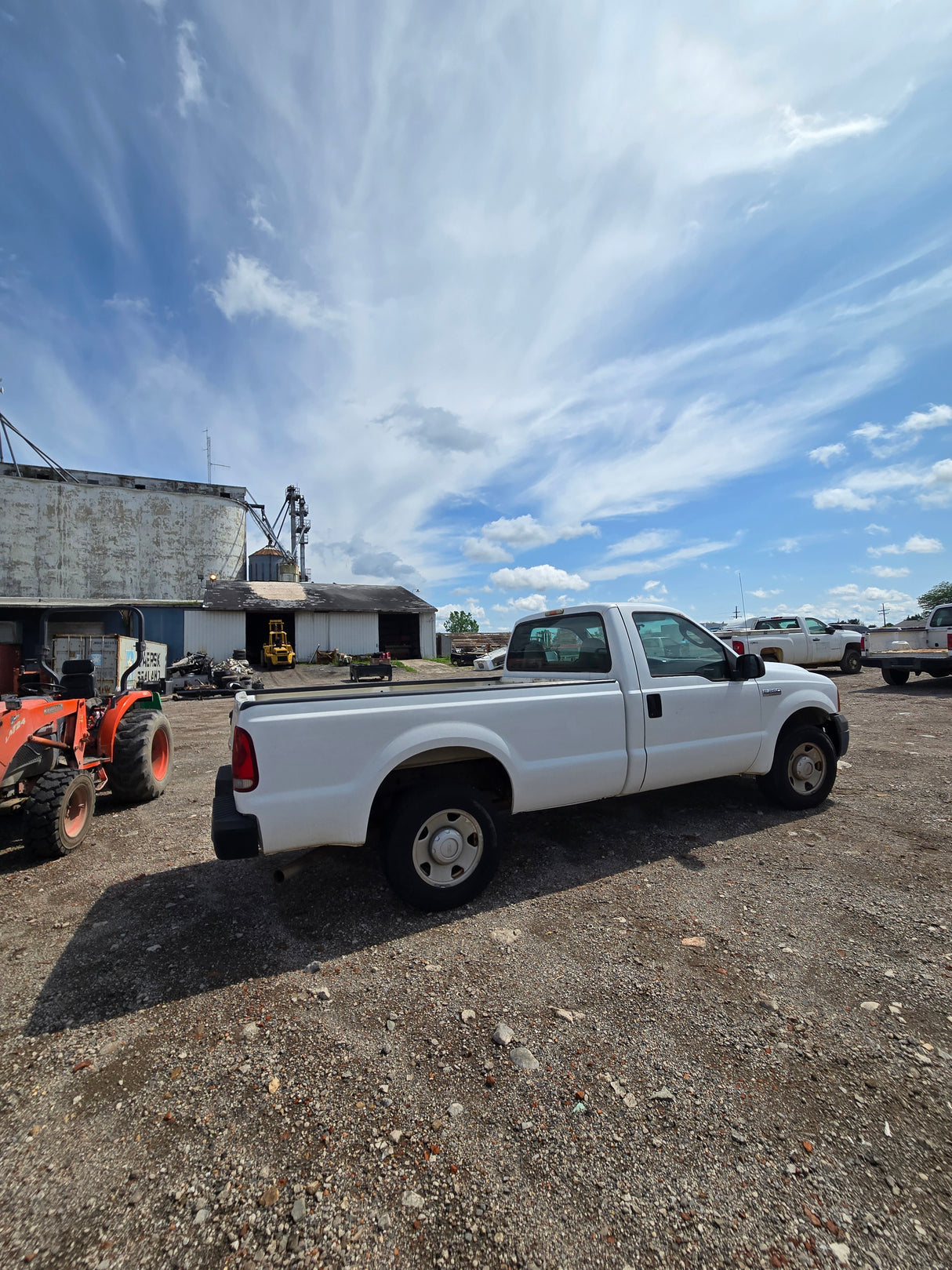 2006 Ford F-250 Super Duty Regular Cab Long Bed 5.4L triton 2wd - FULL PART OUT