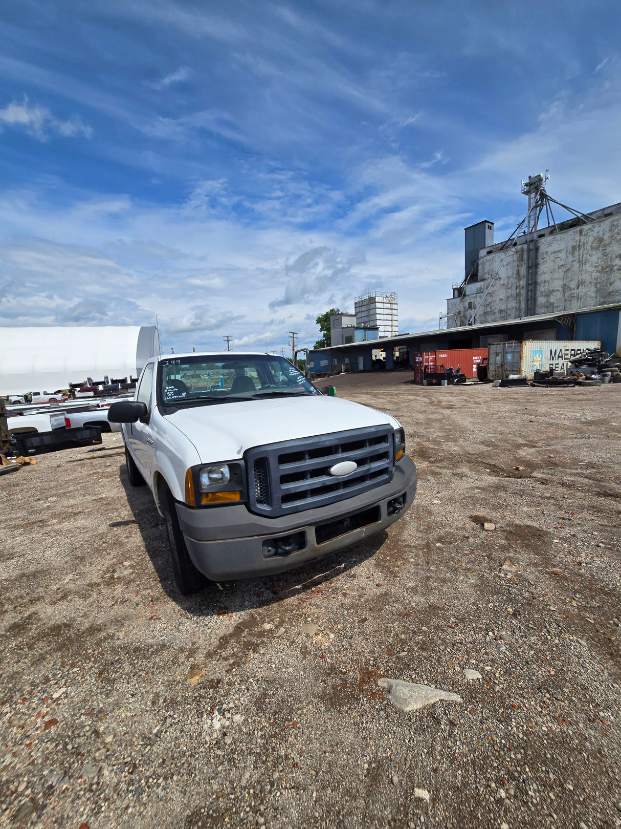 2006 Ford F-250 Super Duty Regular Cab Long Bed 5.4L triton 2wd - FULL PART OUT