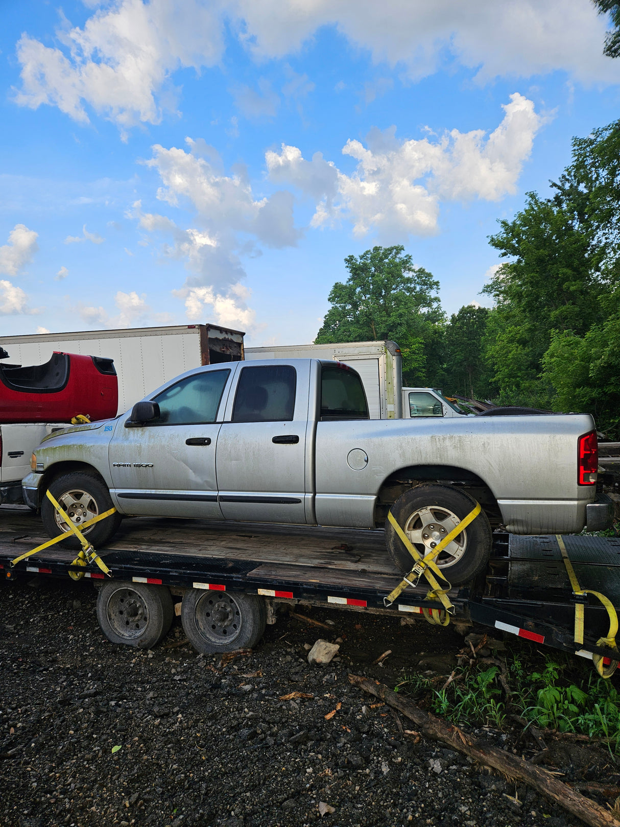 2004 Dodge Ram 1500 Crew Cab 6.4' Short Bed 3rd gen - FULL PART OUT