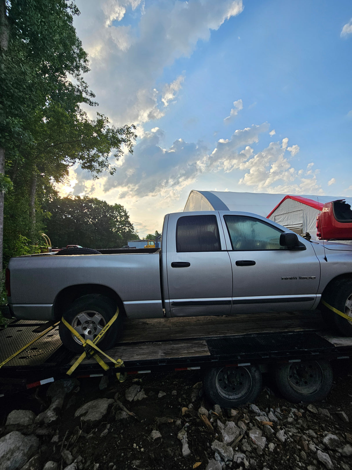 2004 Dodge Ram 1500 Crew Cab 6.4' Short Bed 3rd gen - FULL PART OUT
