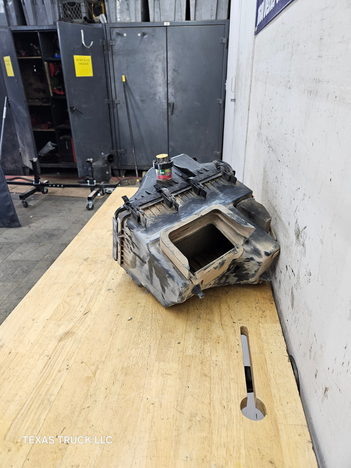 2011-2016 6.7L Power Stroke Air intake Air Filter Box CC34-9600