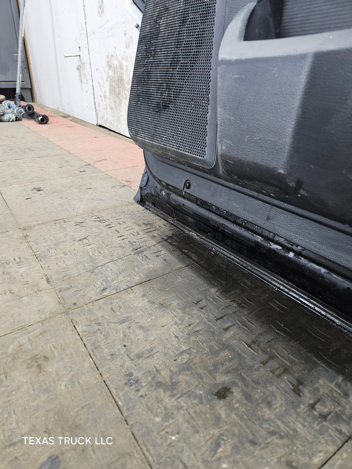 2009-2018 Dodge Ram 4th Gen Passenger Side RH Front Door Quad Crew Cab Door 1500 2500 3500 4500 5500