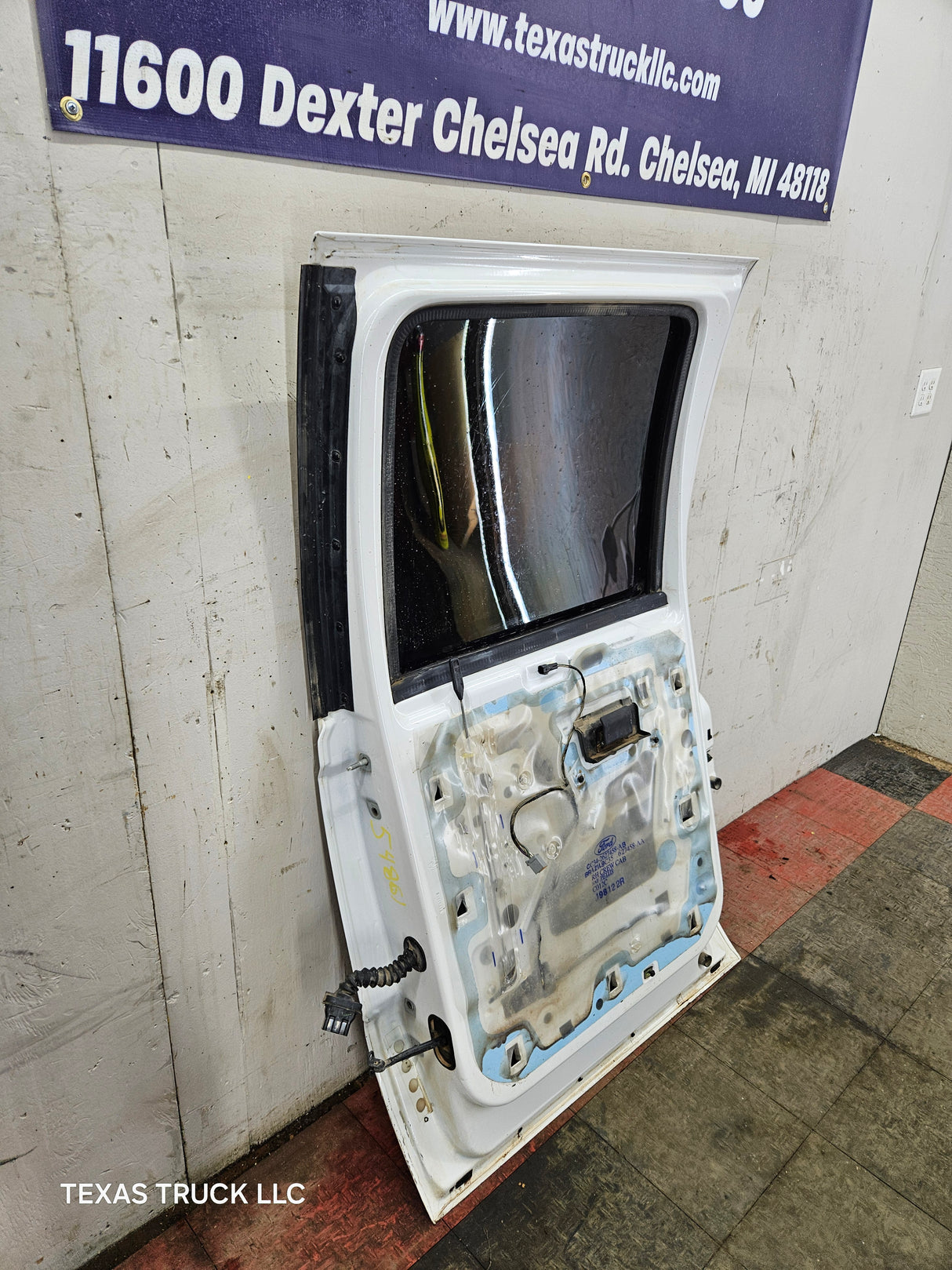 2012-2016 Ford Super Duty Passenger Side Rear Door RH Crew Cab F250 F350 F450 F550