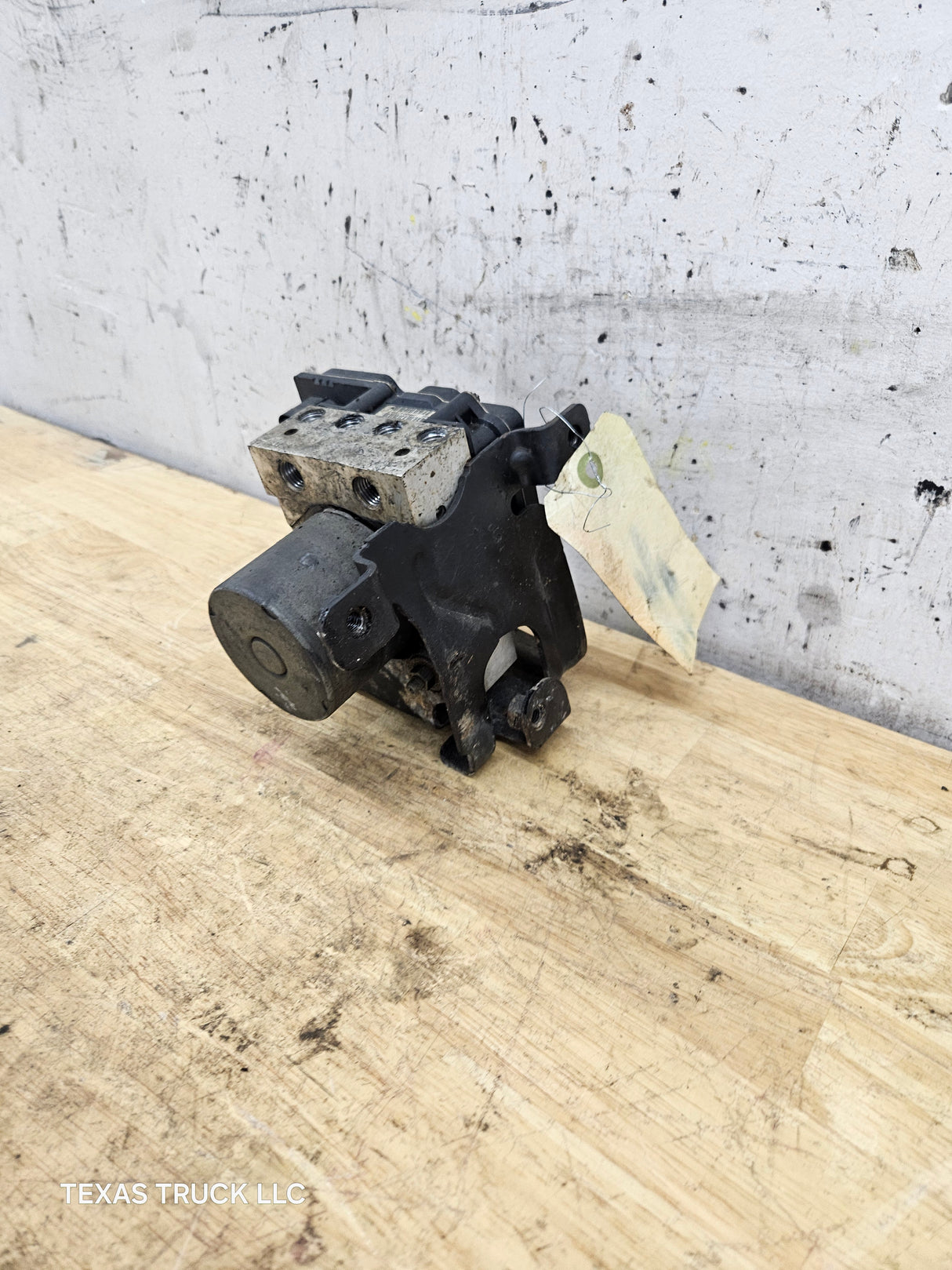 2009-2013 Chevrolet Silverado GMC 1500 ABS Pump Module Control Assembly