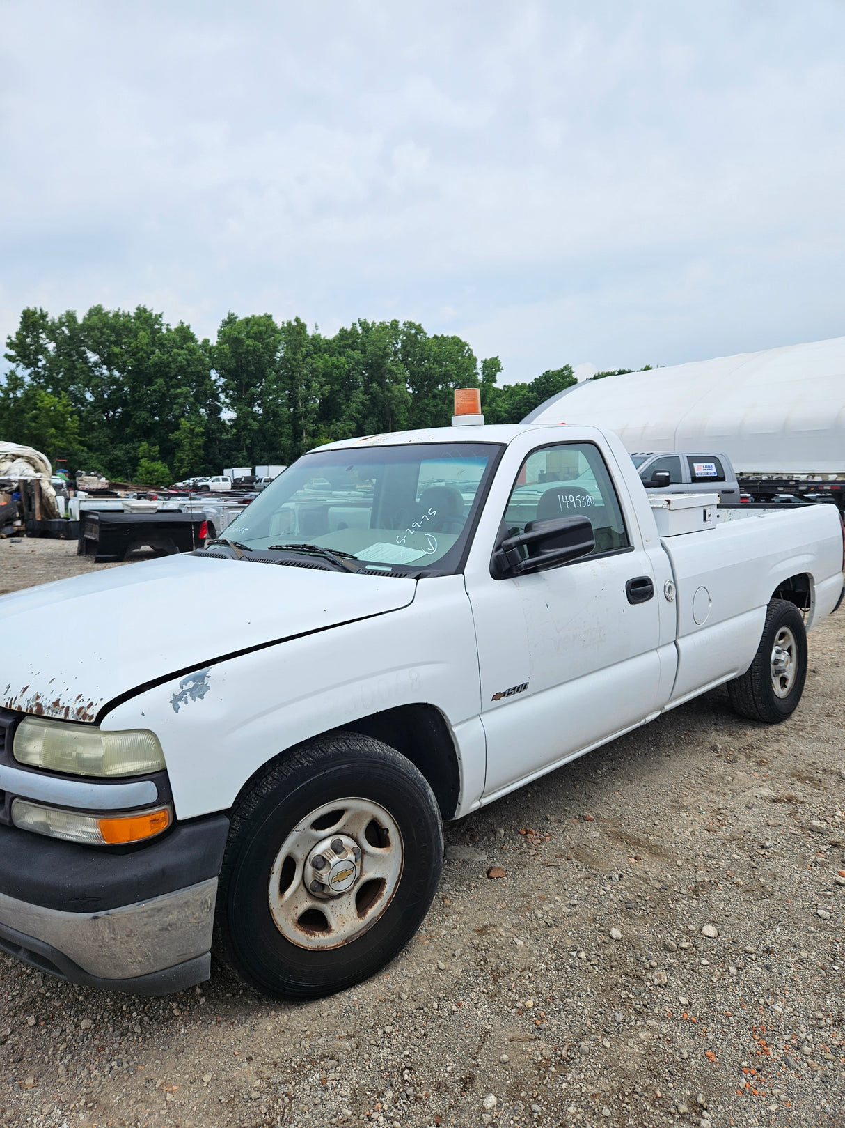 2002 Chevrolet Silverado 1500 Classic Regular Cab 8' Long Bed - FULL PART OUT