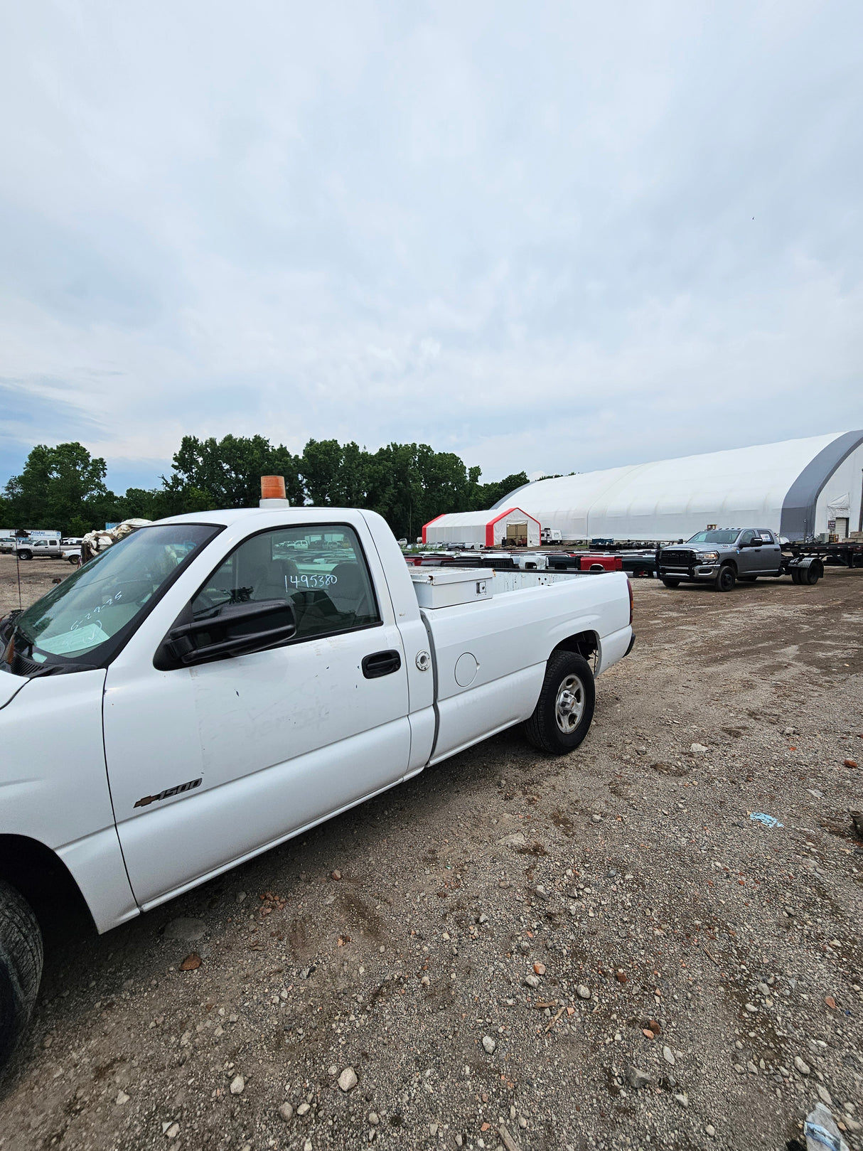 2002 Chevrolet Silverado 1500 Classic Regular Cab 8' Long Bed - FULL PART OUT