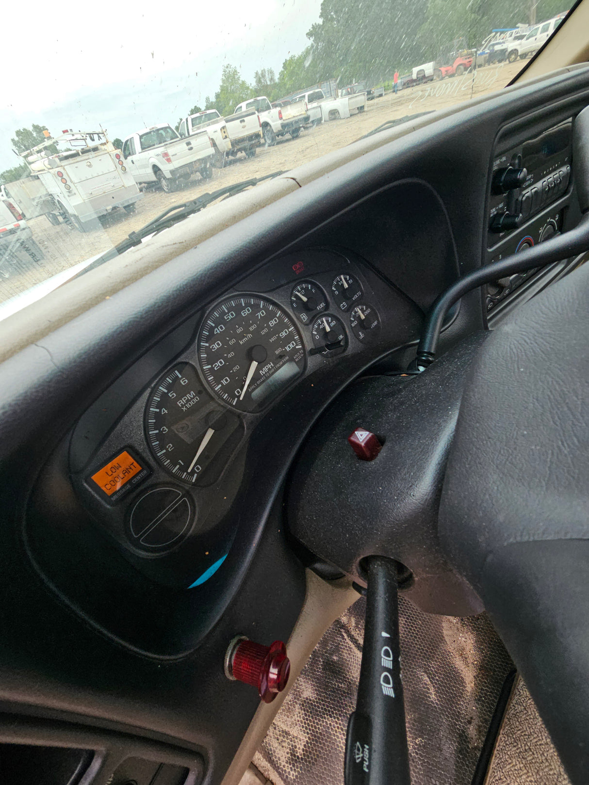 2002 Chevrolet Silverado 1500 Classic Regular Cab 8' Long Bed - FULL PART OUT