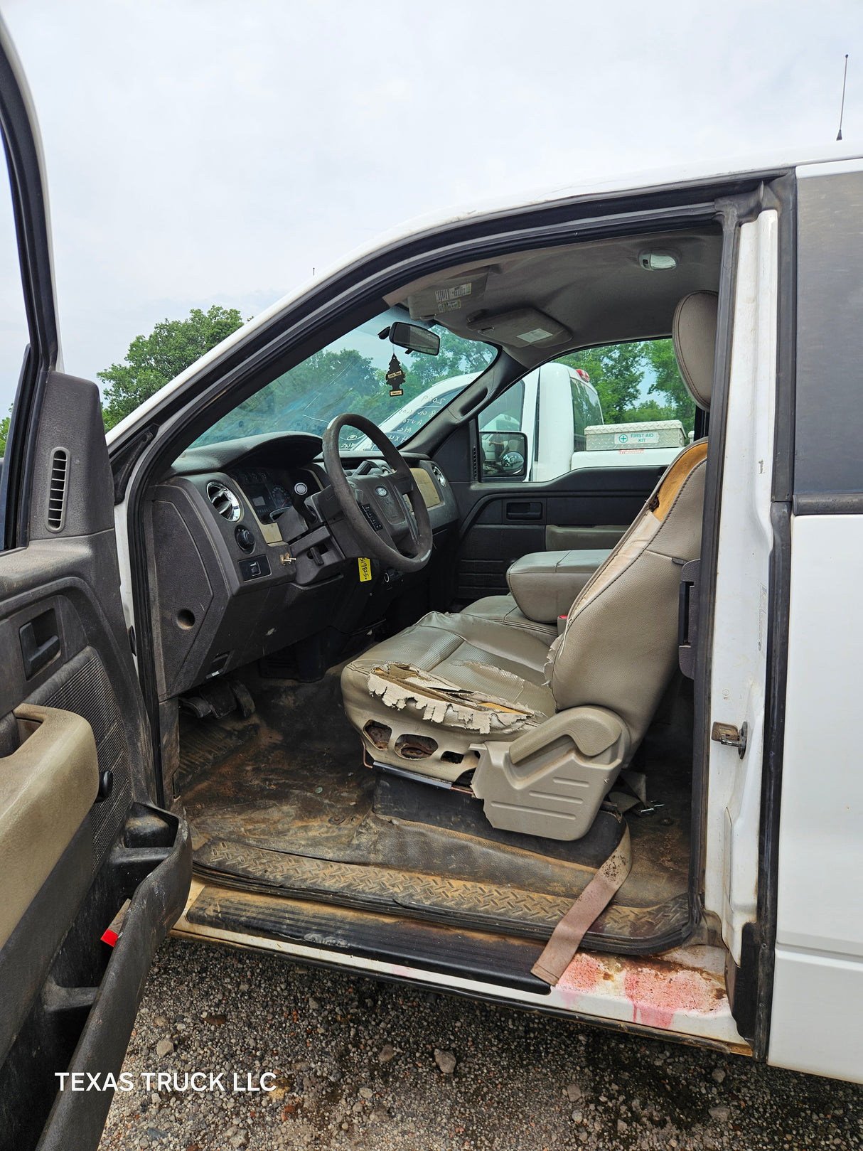 2009 Ford F-150 Extended Cab 6.5' Short Bed 4 Door 4wd  - FULL PART OUT