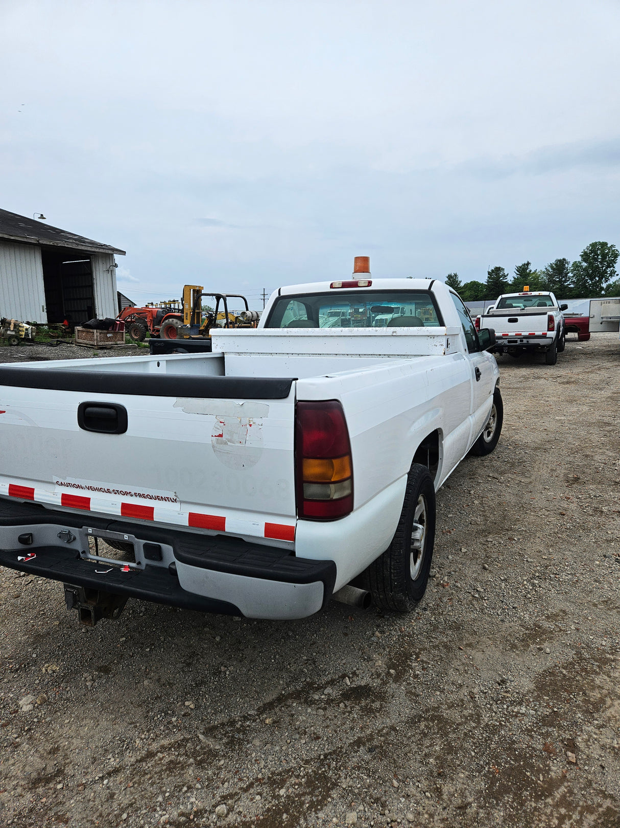 2002 Chevrolet Silverado 1500 Classic Regular Cab 8' Long Bed - FULL PART OUT