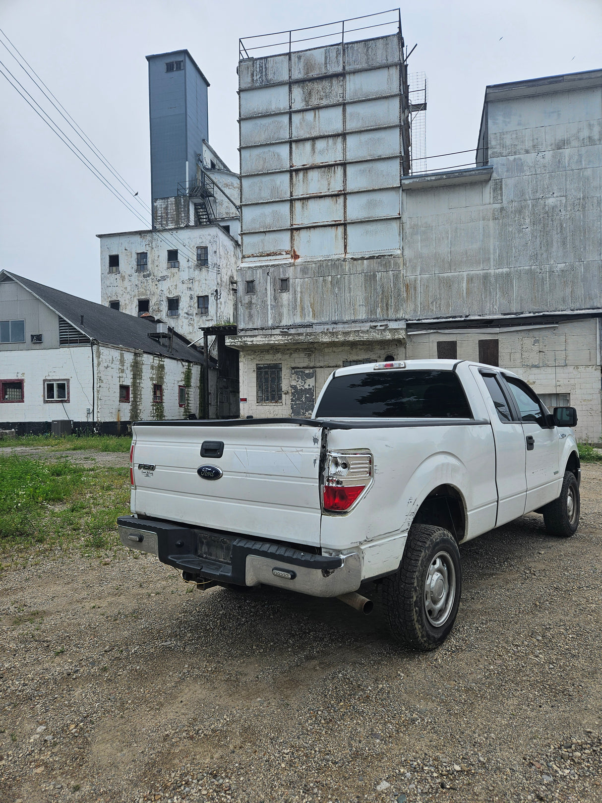 2013 Ford F-150 Extended Cab 6.5' Short Bed 4 Door  - FULL PART OUT