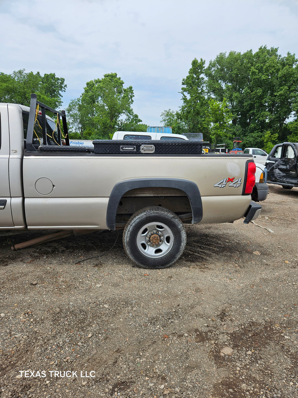 2006 Chevrolet Silverado 2500HD Extended Cab 8' Long Bed - FULL PART OUT