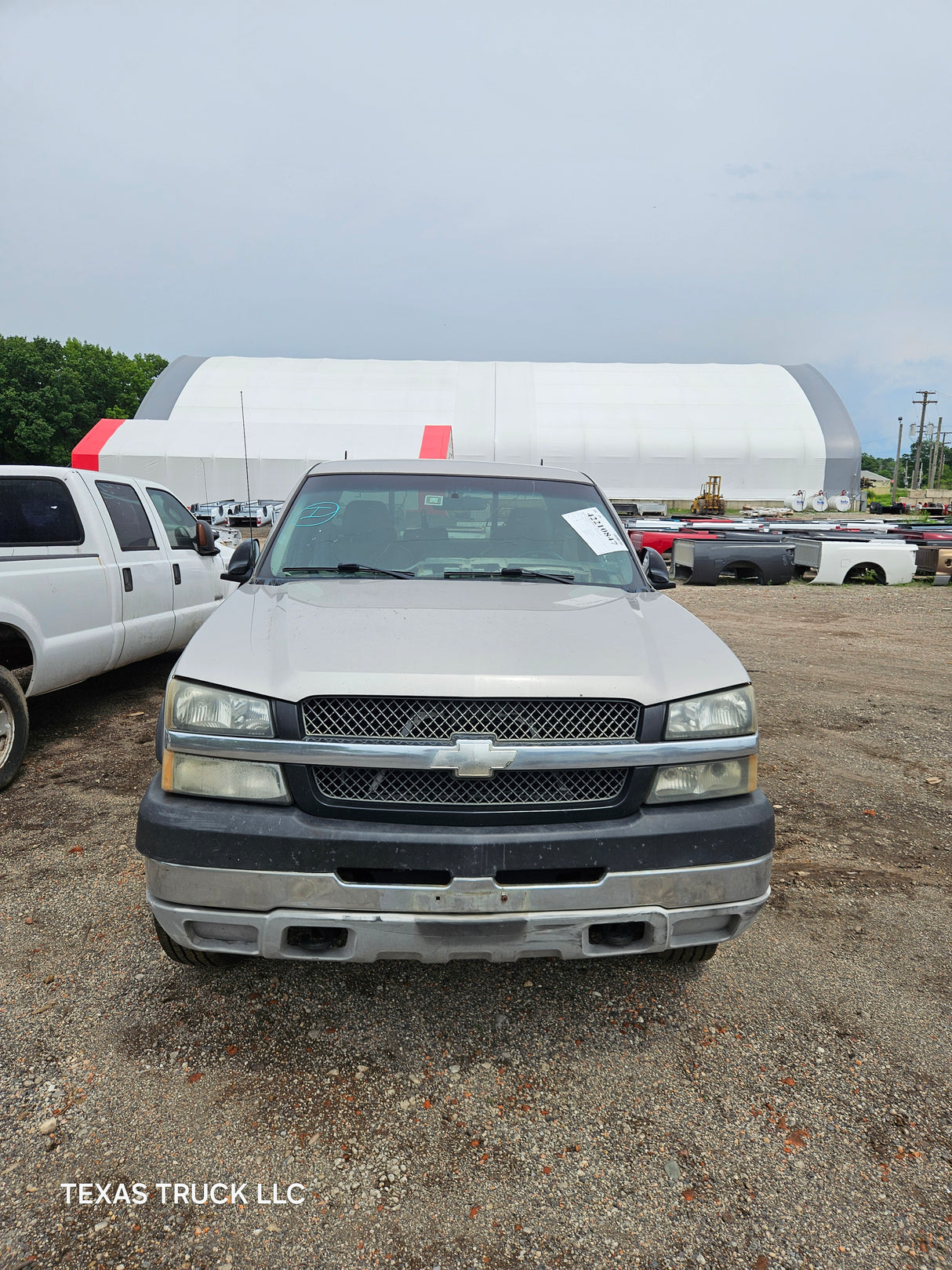 2006 Chevrolet Silverado 2500HD Extended Cab 8' Long Bed - FULL PART OUT