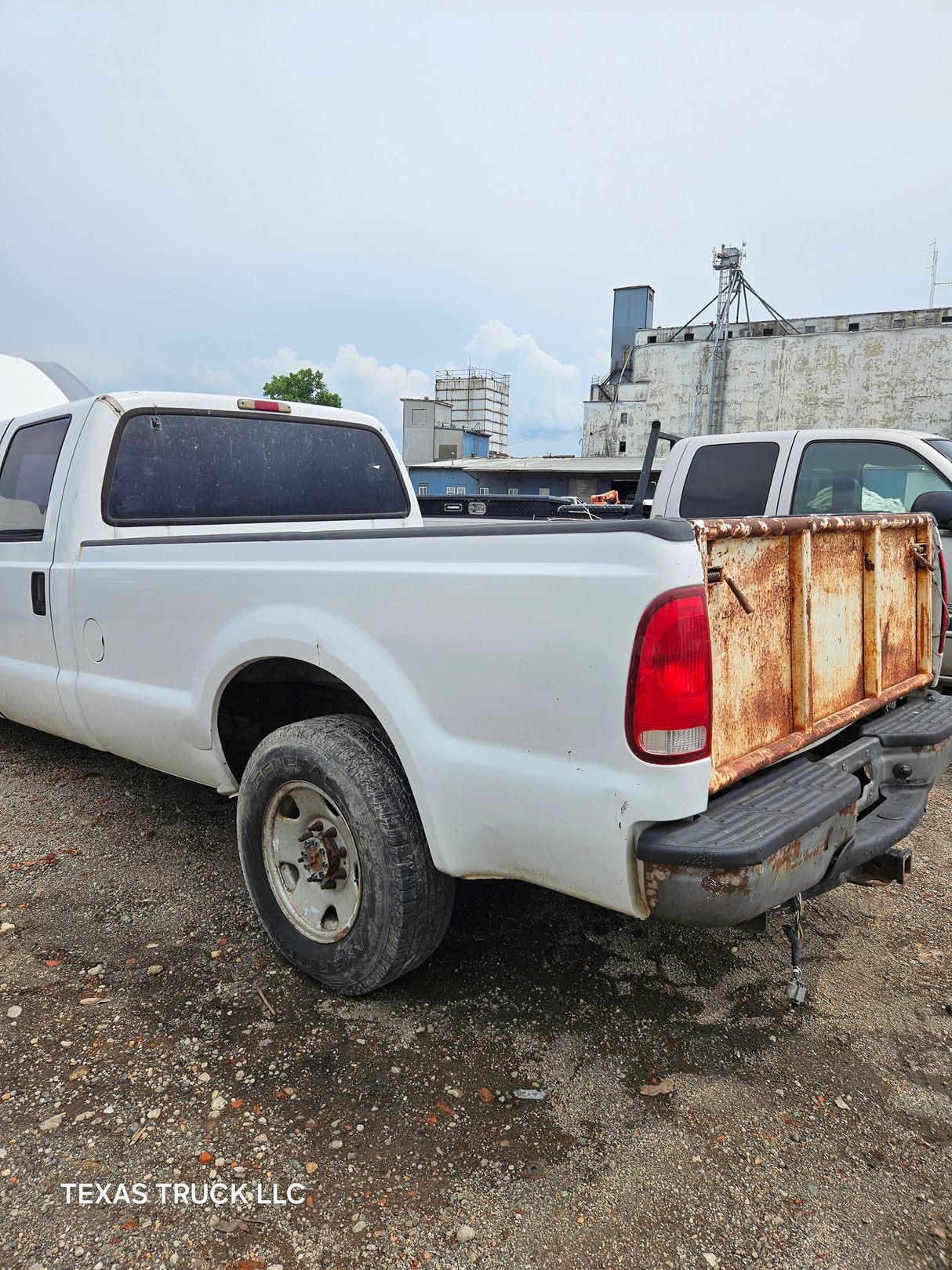 2007 Ford F-350 Super Duty Crew Cab 8' Long Bed - FULL PART OUT