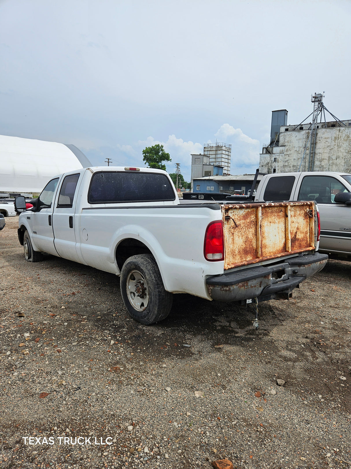 2007 Ford F-350 Super Duty Crew Cab 8' Long Bed - FULL PART OUT