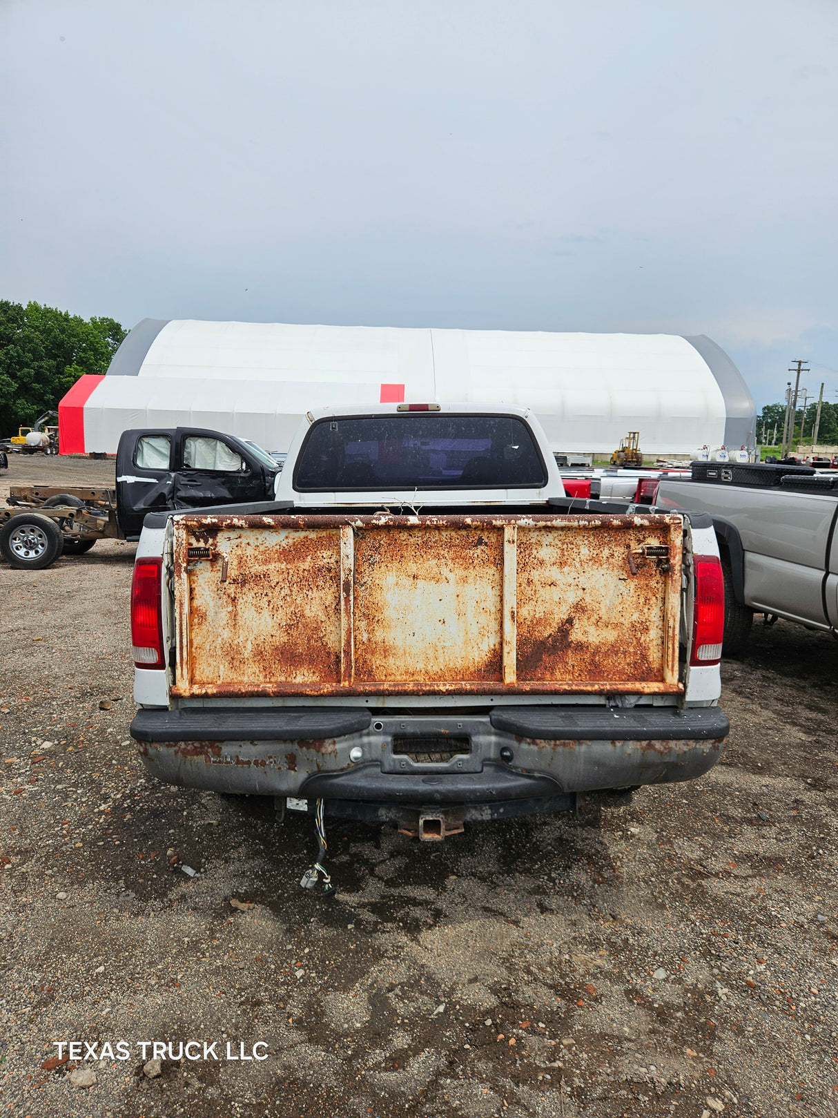 2007 Ford F-350 Super Duty Crew Cab 8' Long Bed - FULL PART OUT