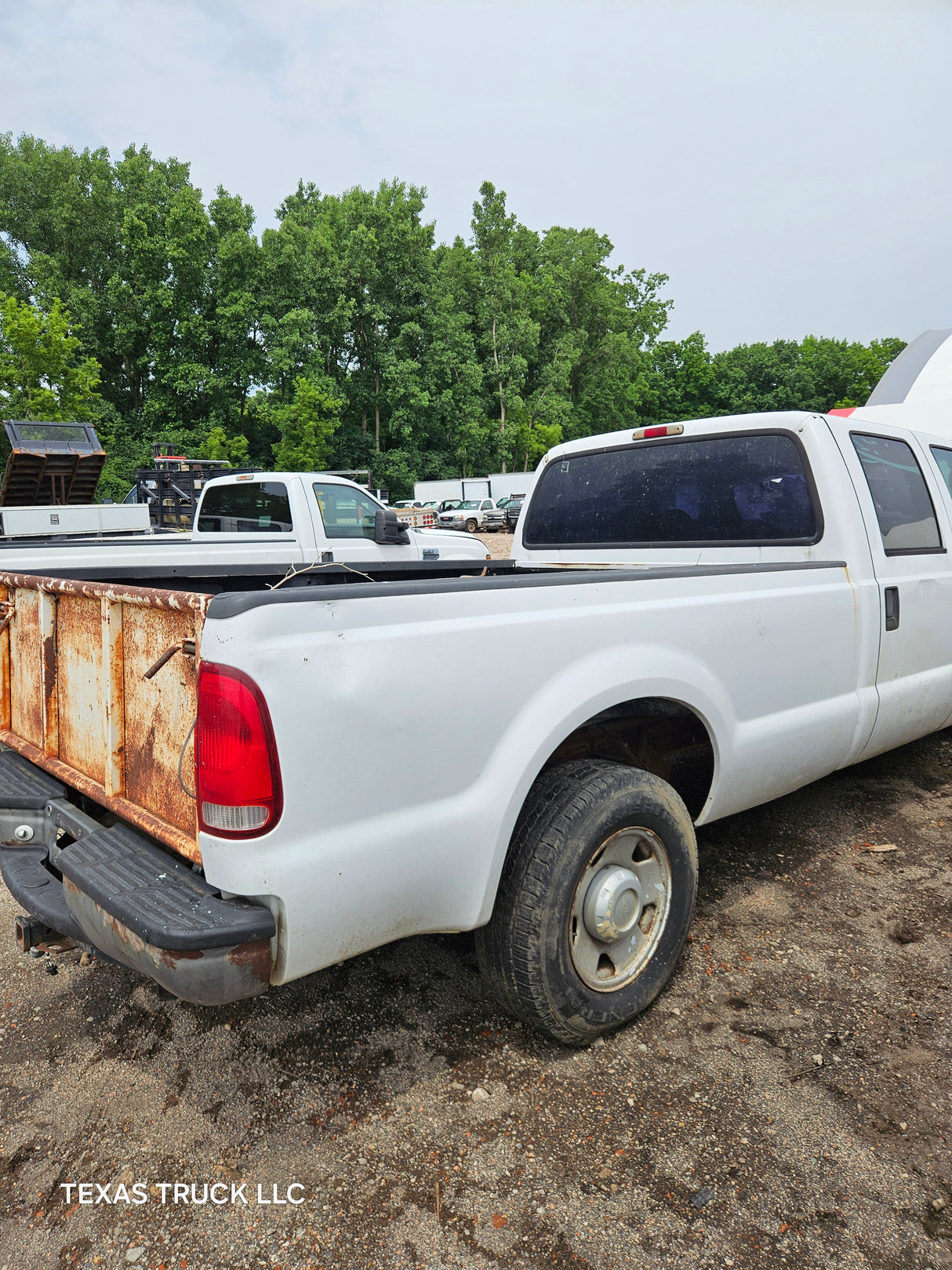 2007 Ford F-350 Super Duty Crew Cab 8' Long Bed - FULL PART OUT