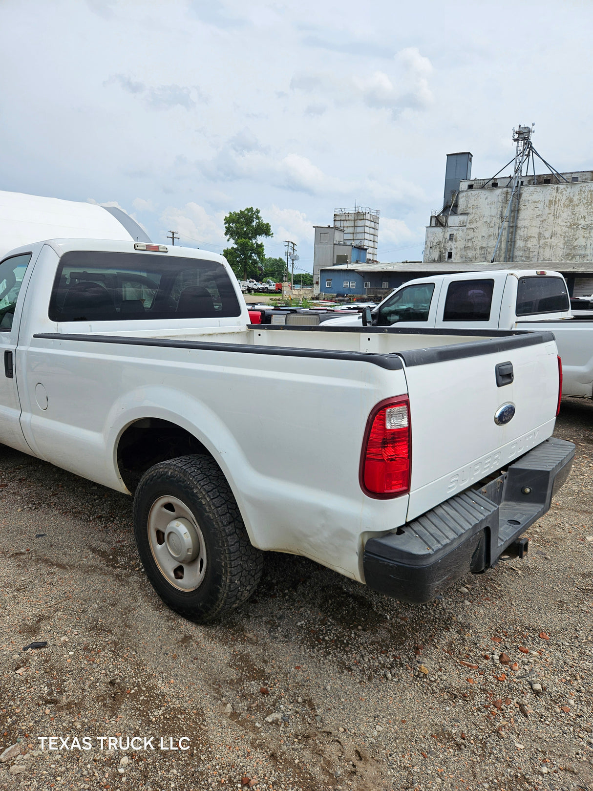 2008 Ford F-250 Regular Cab Long Bed Super Duty 5.4L triton - FULL PART OUT