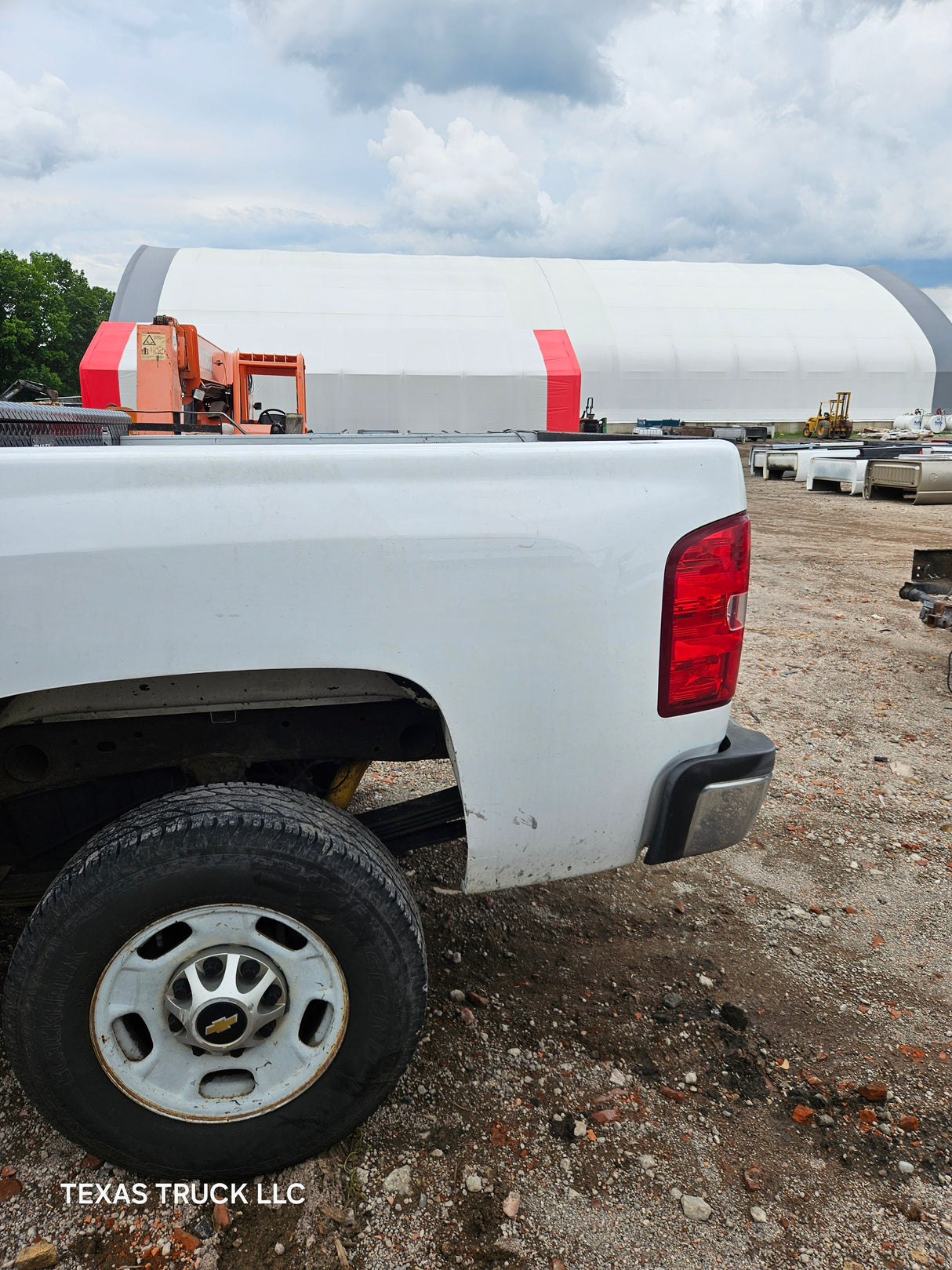 2012 Chevrolet Silverado 2500HD Extended Cab 4 door Short Bed 6.6' 4x4 - FULL PART OUT RUST FREE