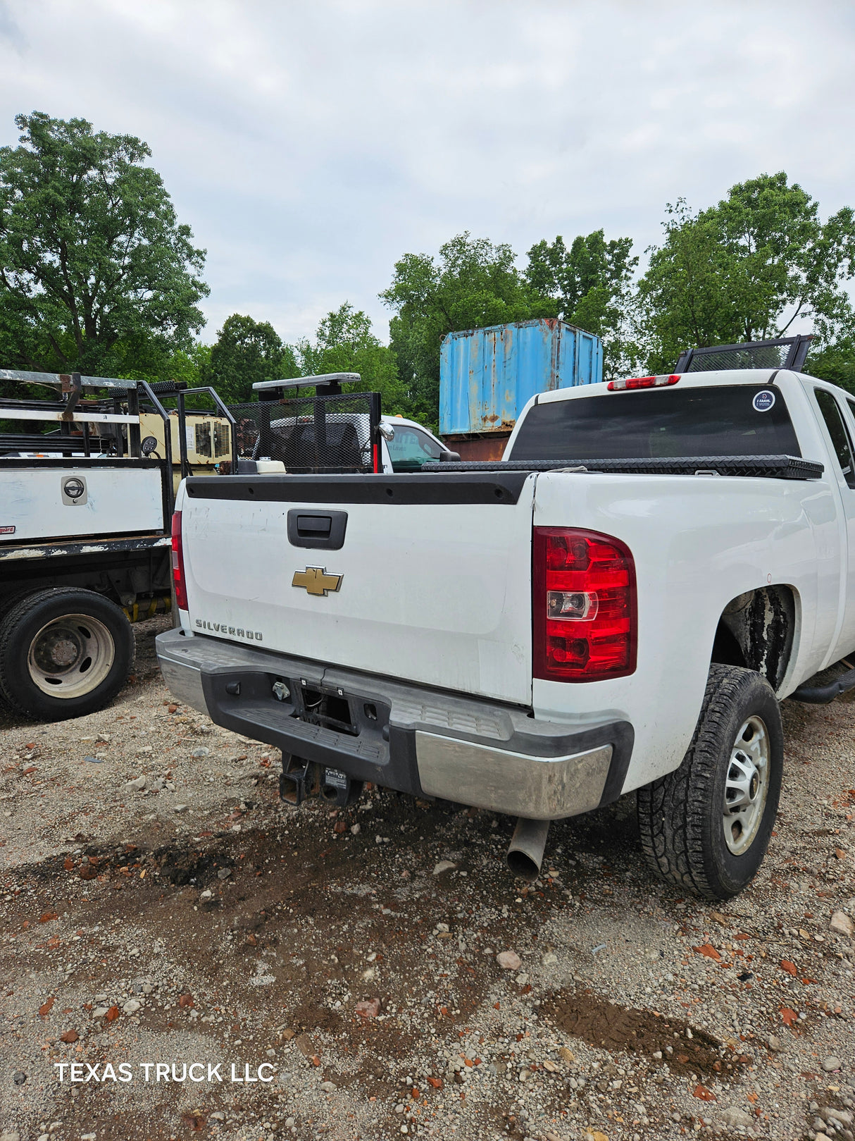 2012 Chevrolet Silverado 2500HD Extended Cab 4 door Short Bed 6.6' 4x4 - FULL PART OUT RUST FREE