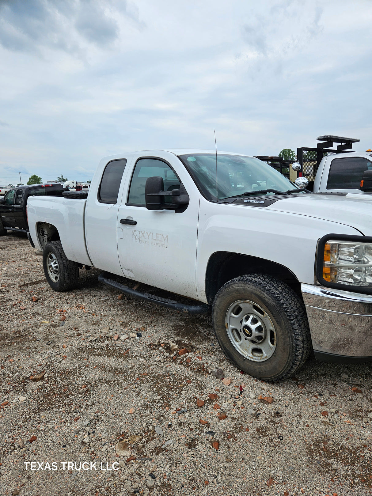 2012 Chevrolet Silverado 2500HD Extended Cab 4 door Short Bed 6.6' 4x4 - FULL PART OUT RUST FREE