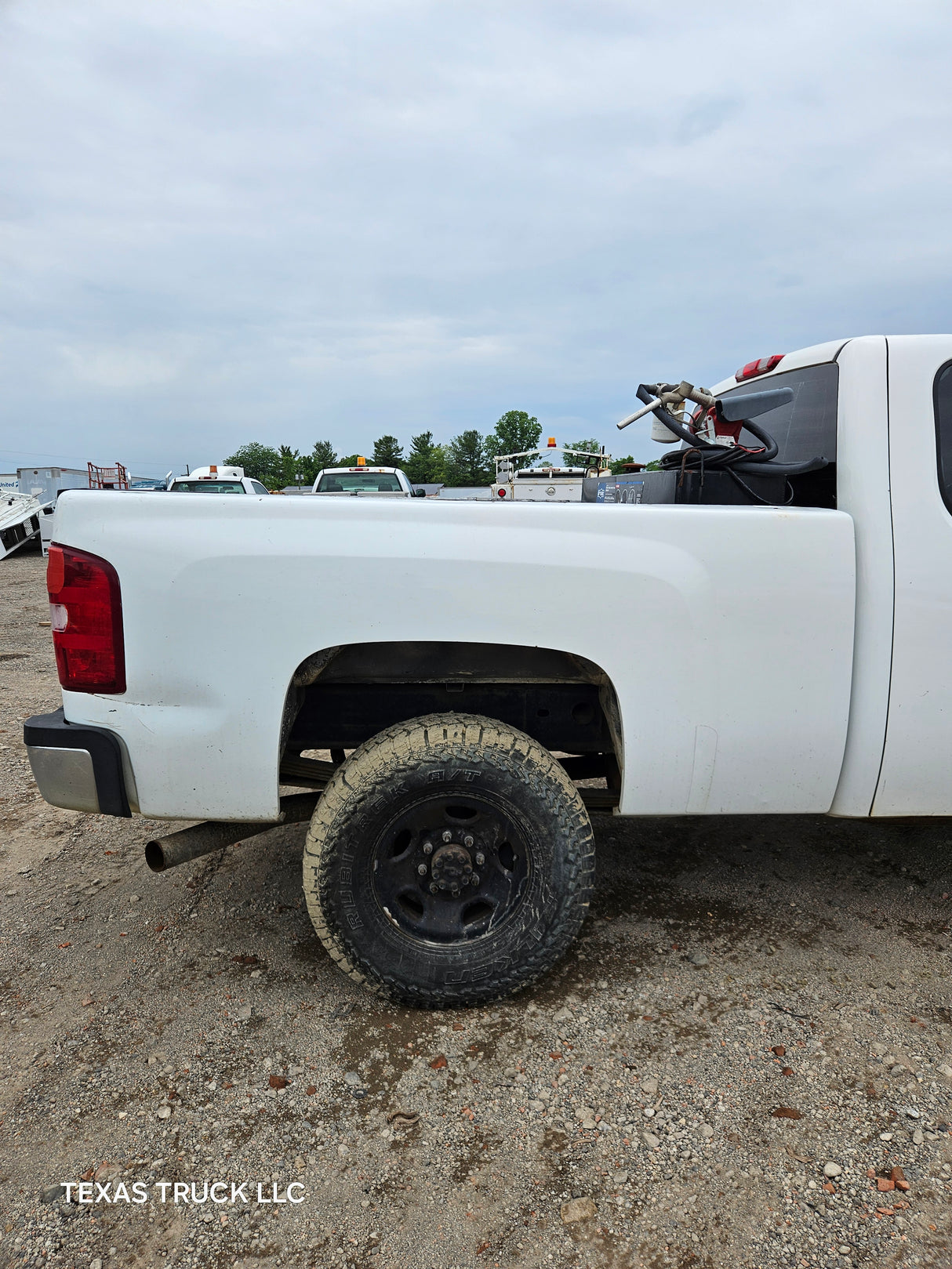 2009 Chevrolet Silverado 2500HD Extended Cab 4 door Short Bed 6.6' - FULL PART OUT RUST FREE