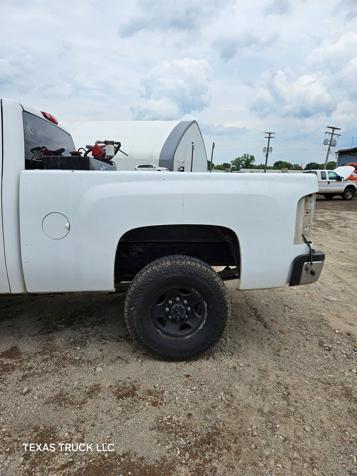 2009 Chevrolet Silverado 2500HD Extended Cab 4 door Short Bed 6.6' - FULL PART OUT RUST FREE