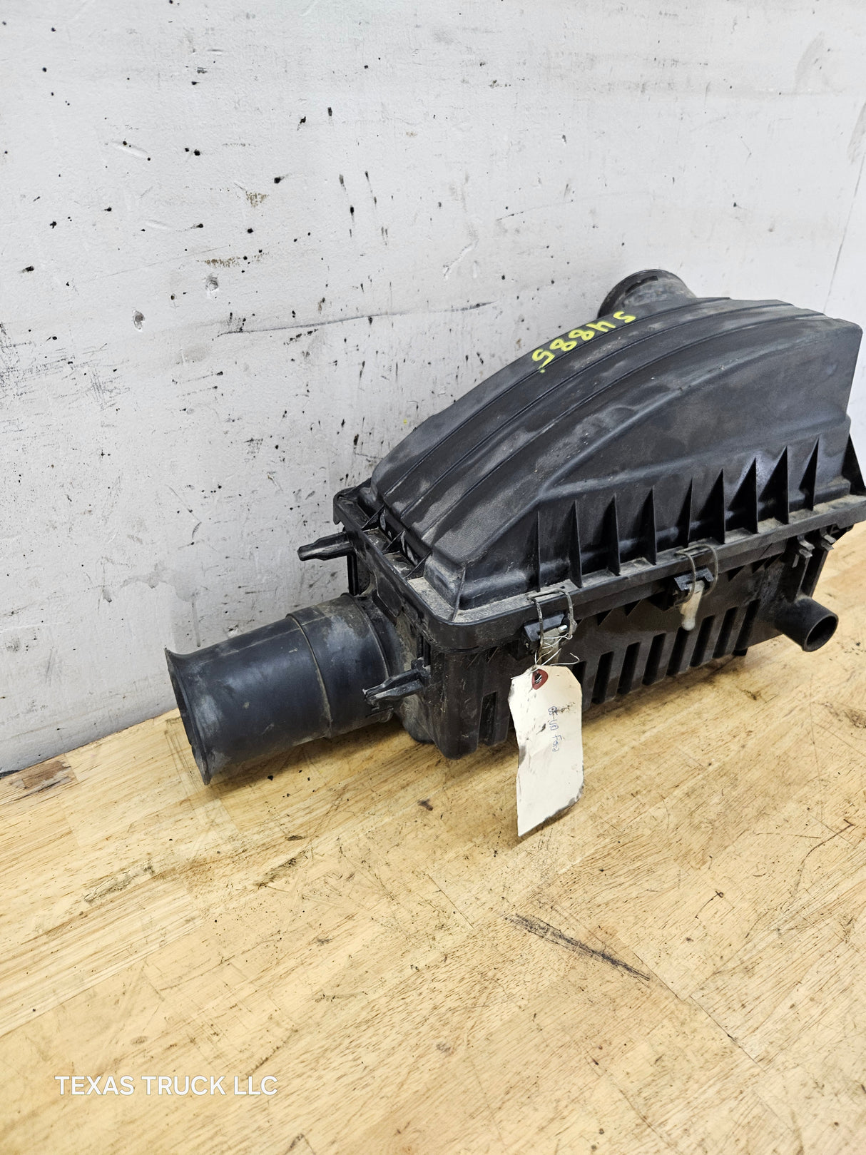 2005-2007 Ford 6.8L Super Duty Air Filter Housing Box Cleaner F250 F350 F450